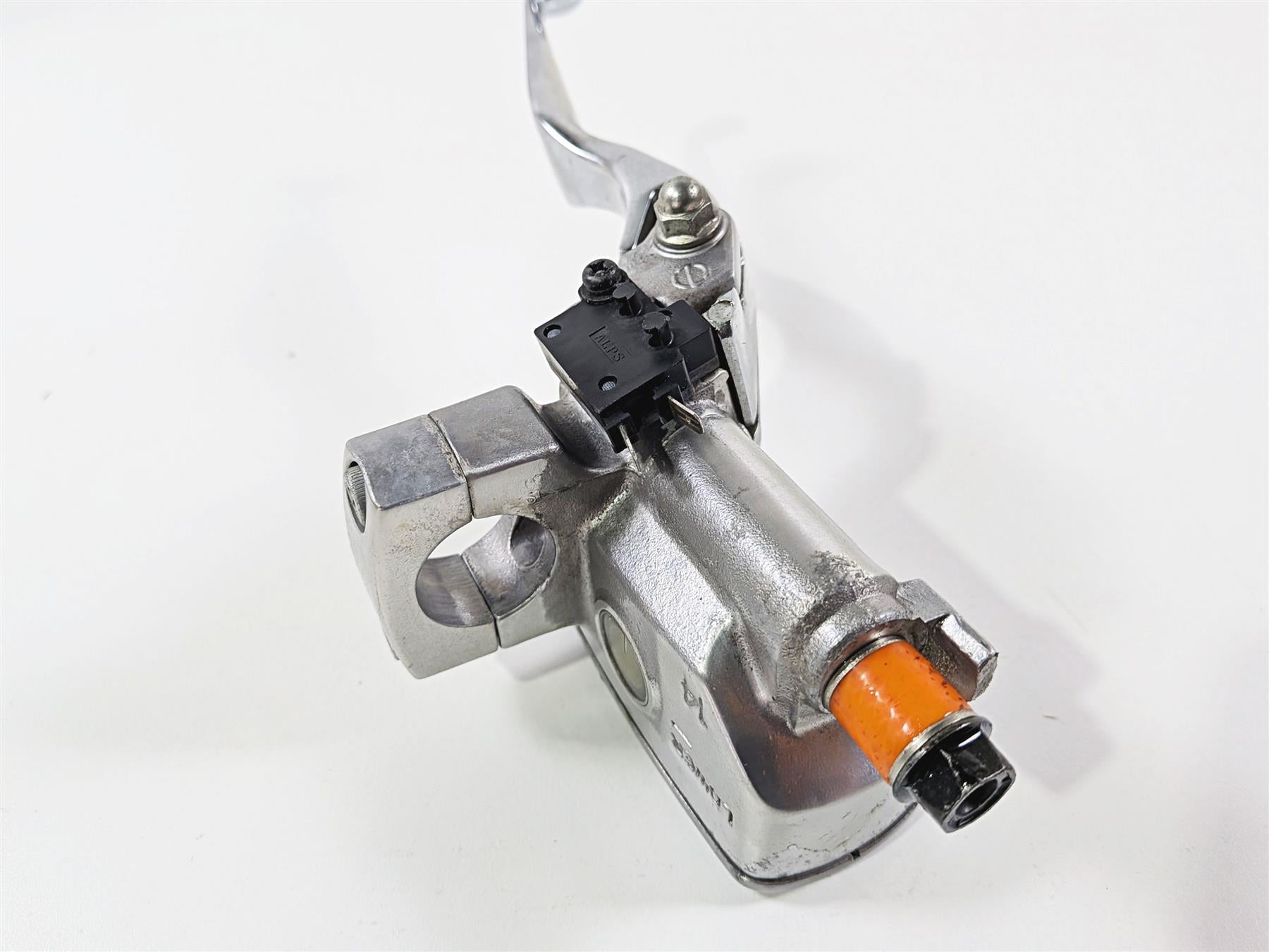 2003 Honda V-Twin VTX1800 C Front Brake Master Cylinder 45510-MZ0-A41 {{ shop.shopifyCountryName }} - Mototech271