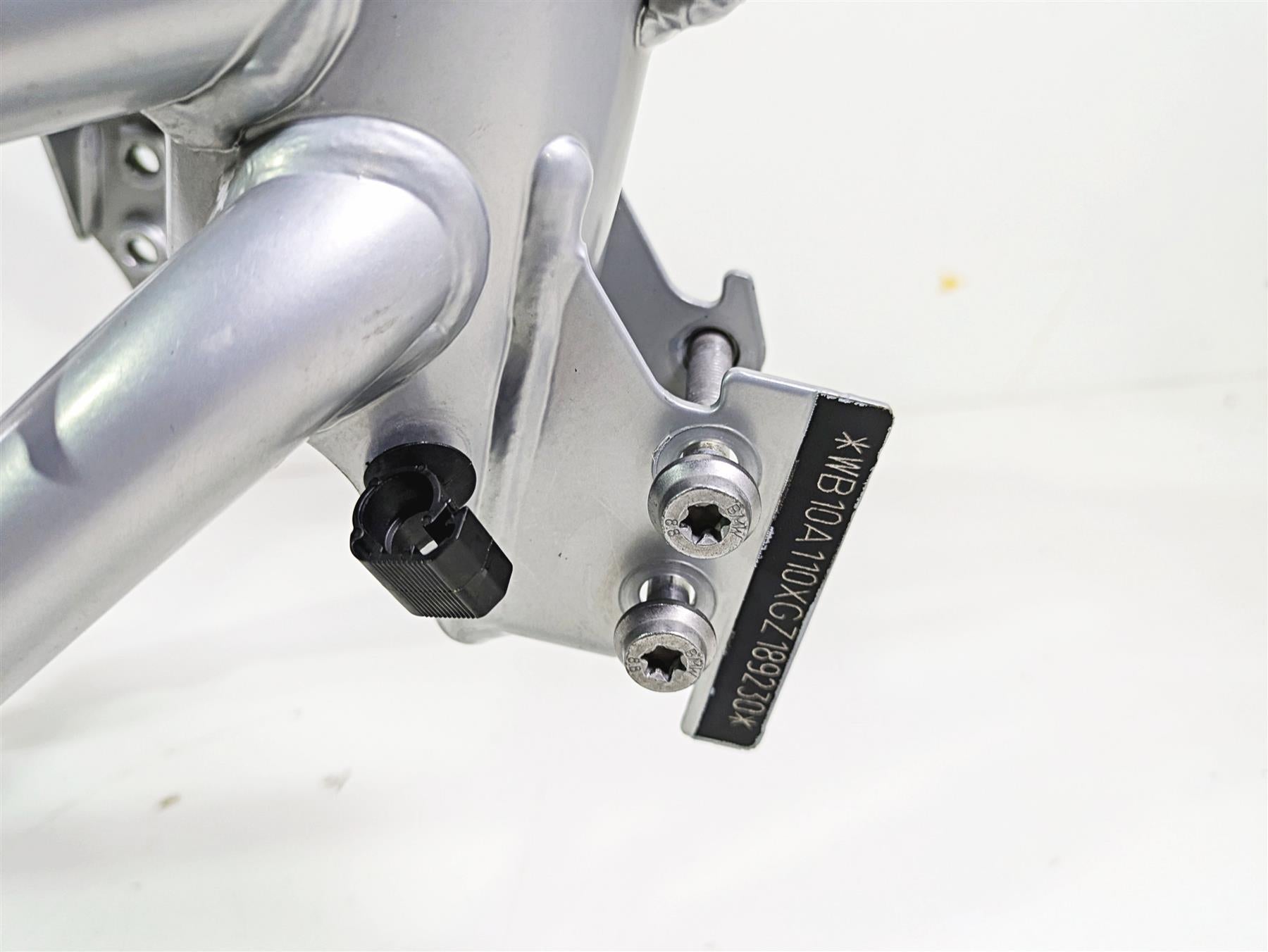 2016 BMW R1200GS GSW K50 Straight Main Silver Frame Chassis With Salvage Texas Title 46519444971 {{ shop.shopifyCountryName }} - Mototech271