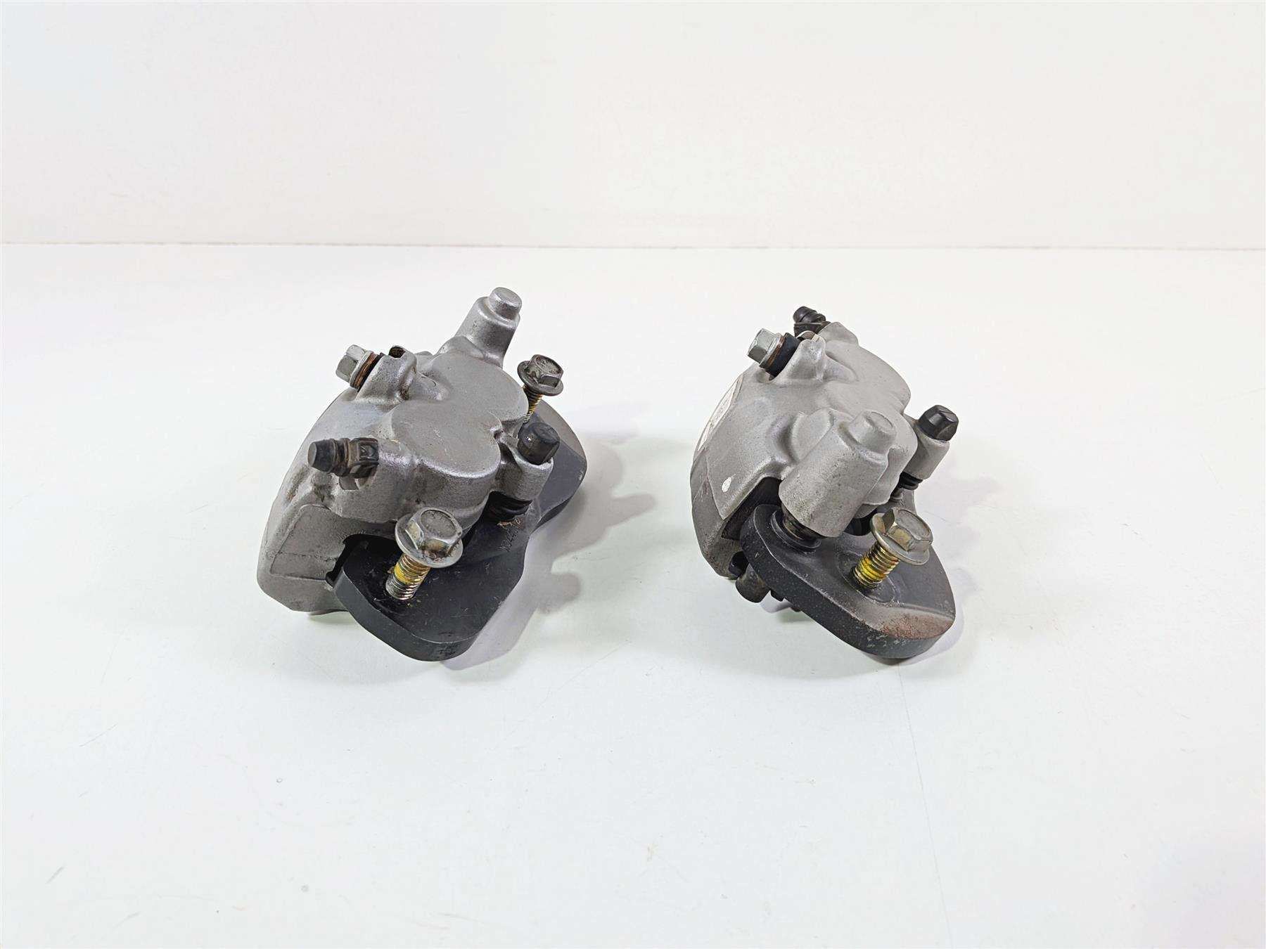 2018 Can Am Maverick X3 XRS Turbo R Rear Brake Caliper Set 705601514 705601515-Mototech271