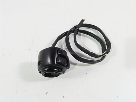 2008 Harley FLSTSB Cross Bones Left Hand Control Switch -No Plug 71682-06A {{ shop.shopifyCountryName }} - Mototech271