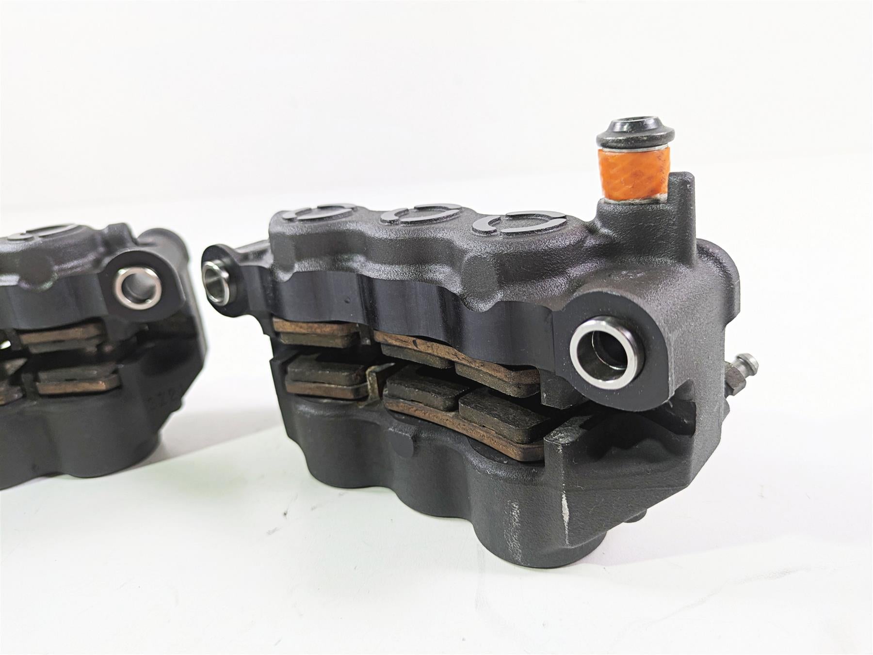 2014 Yamaha YZFR1 R1 RN22 6 Piston Front Brake Calipers 4C8-2580T-10 4C8-2580U {{ shop.shopifyCountryName }} - Mototech271