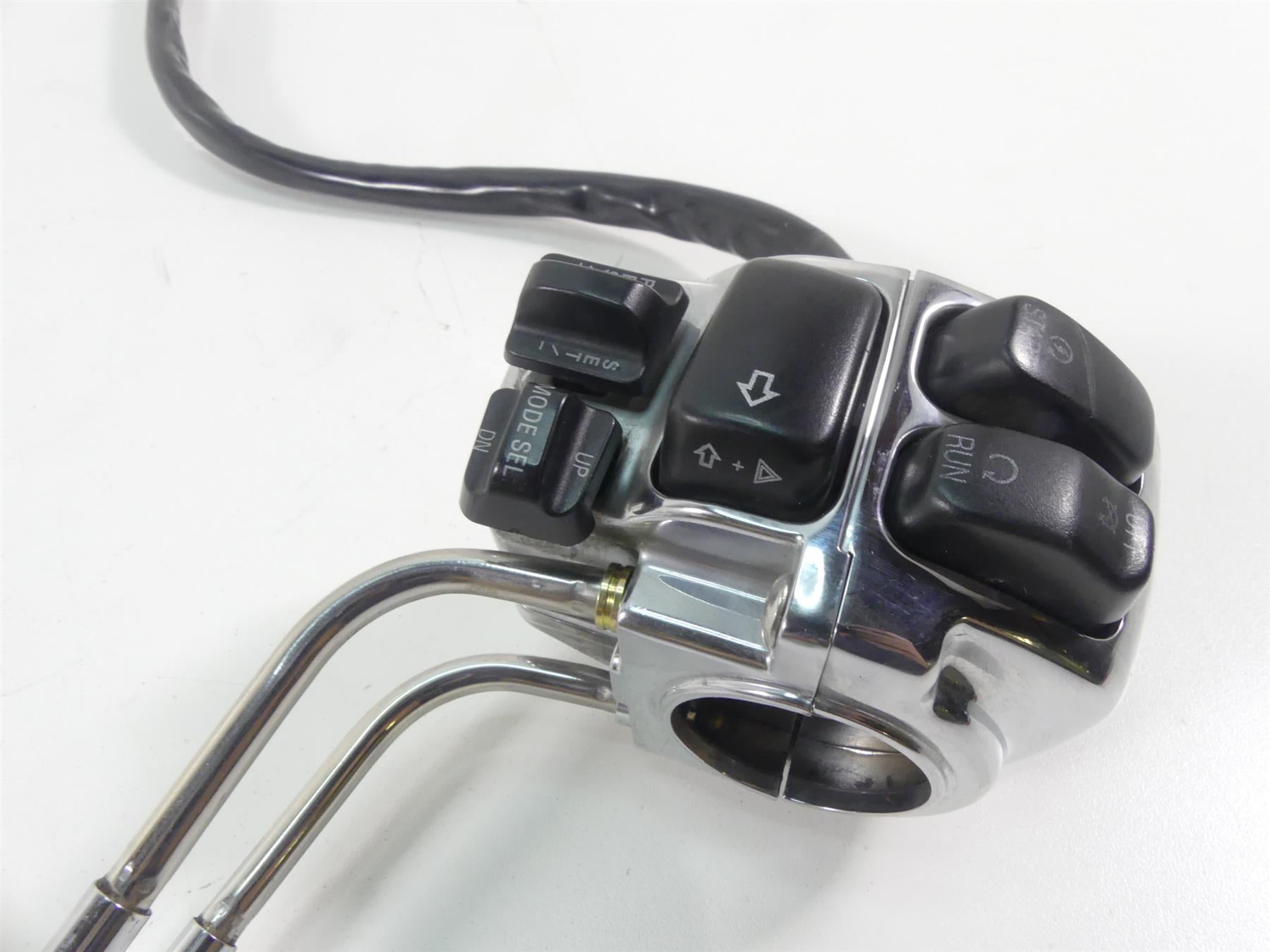 2004 Harley FLHTC SE CVO Electra Glide Right Hand Chrome Control Switch 71684-06 {{ shop.shopifyCountryName }} - Mototech271