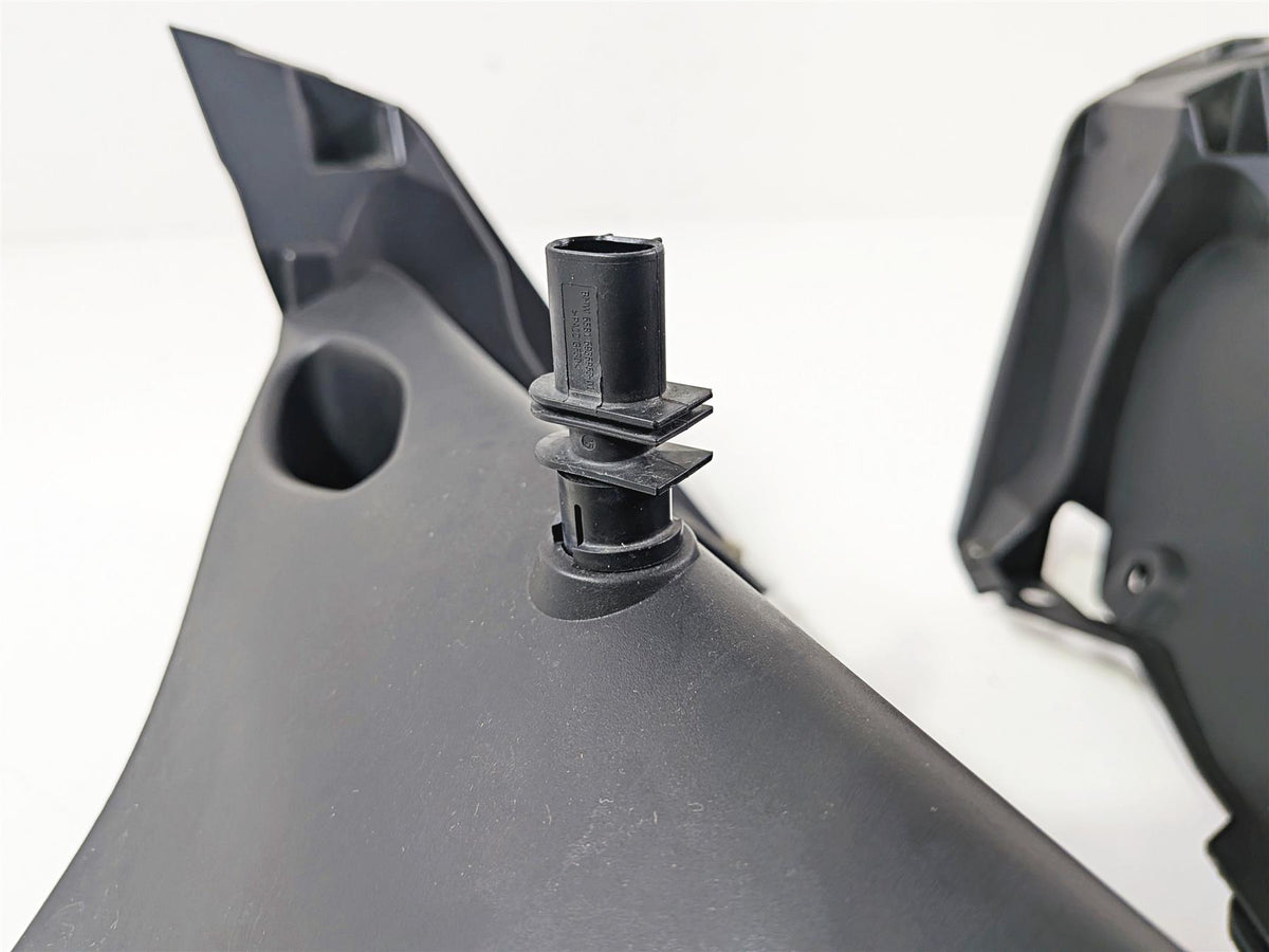 2016 BMW R1200RT RT RTW K52 Radiator Inlet Cover Fairing Shroud 46637728668 {{ shop.shopifyCountryName }} - Mototech271