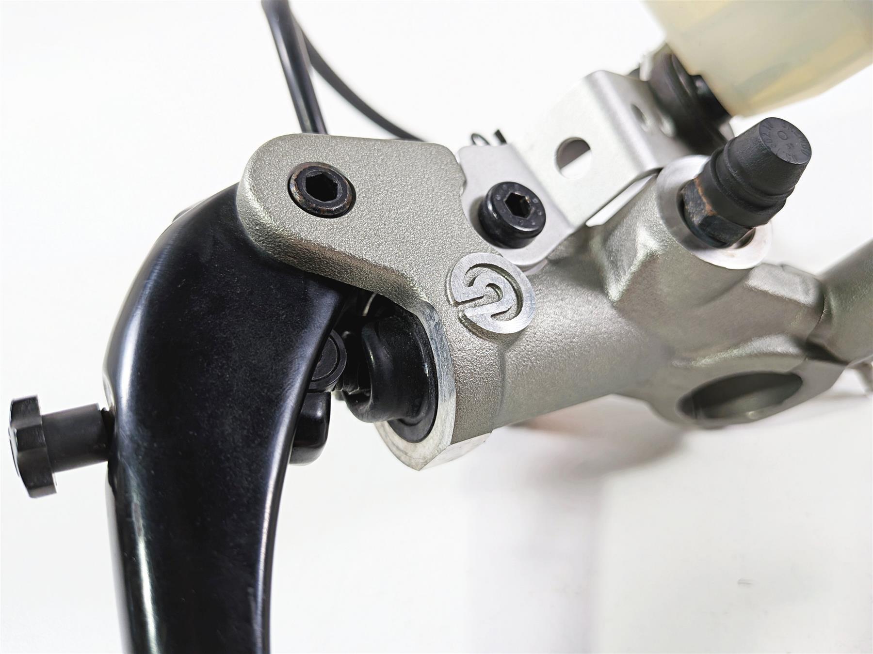 2011 Ducati Streetfighter 1098 S Brembo Clutch Radial Master Cylinder 63040485A {{ shop.shopifyCountryName }} - Mototech271