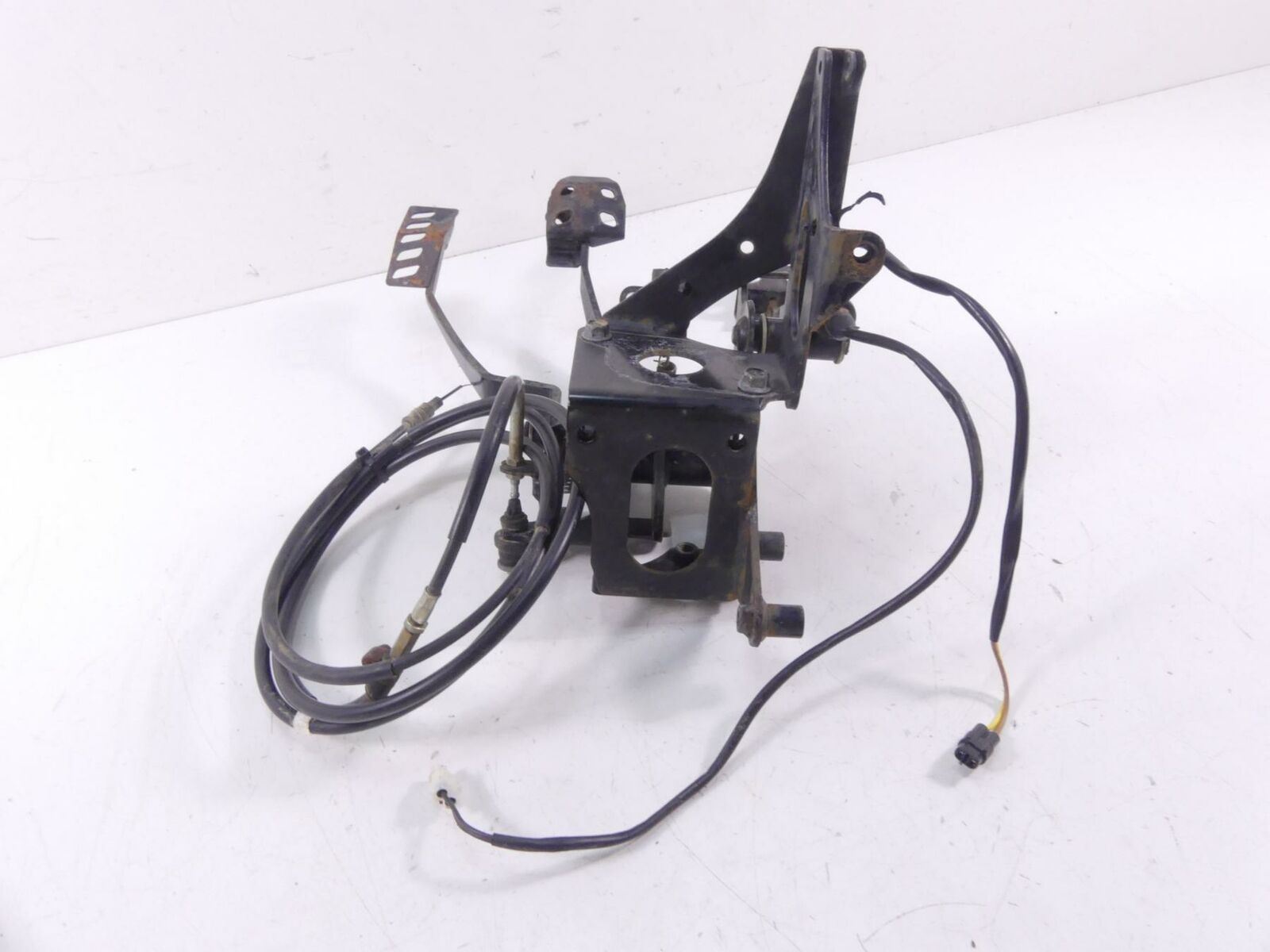 2016 Yamaha YXZ1000 R EPS Foot Brake Acceleration Pedal Set 2HC-F2548-00-00 {{ shop.shopifyCountryName }} - Mototech271