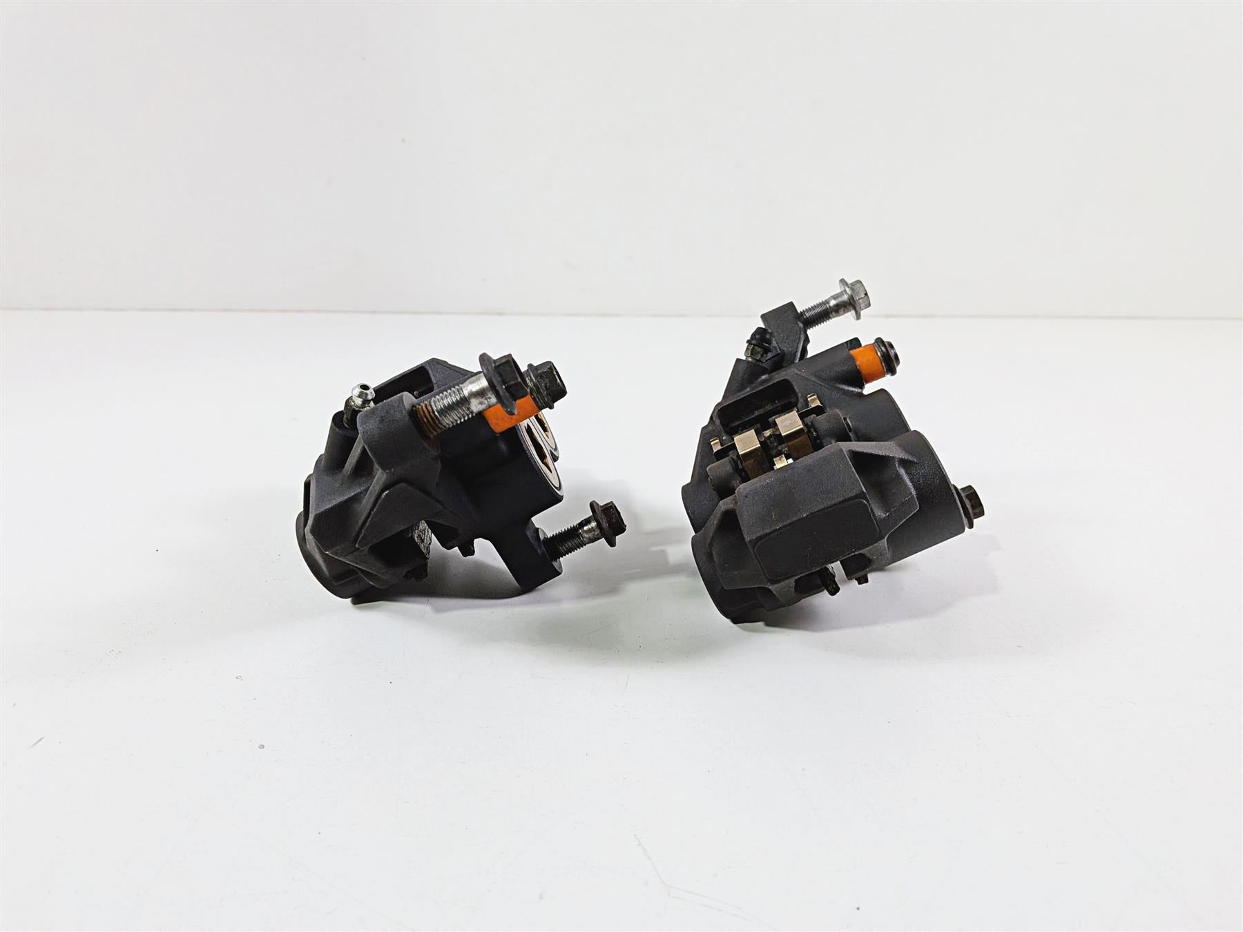 2012 Yamaha XT1200 Super Tenere Front Brake Caliper Set 23P-2580T-00-00 {{ shop.shopifyCountryName }} - Mototech271