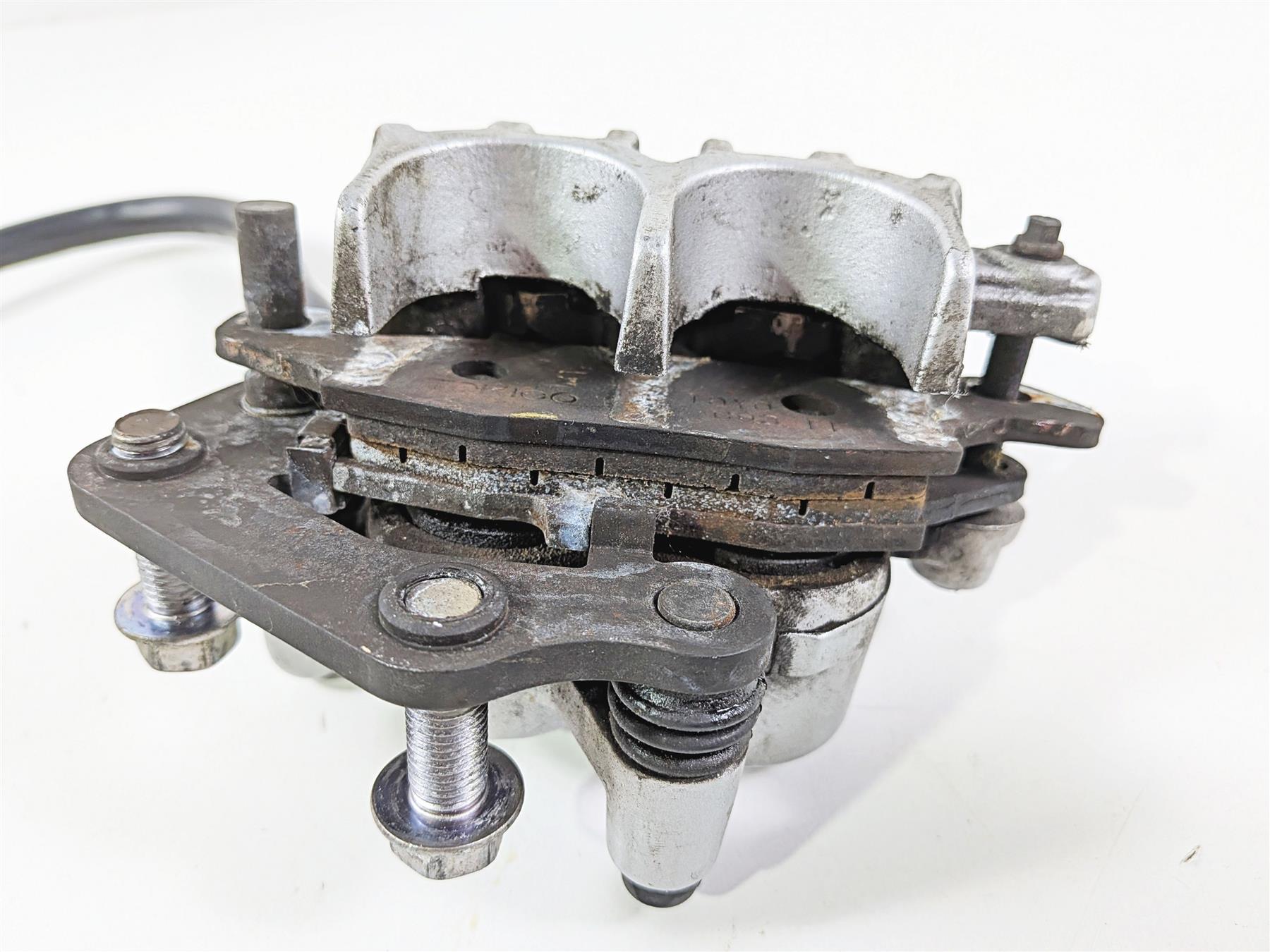 2005 Suzuki VZ800 M50 Boulevard Tokico Front Brake Caliper 59100-33DB0-999 {{ shop.shopifyCountryName }} - Mototech271