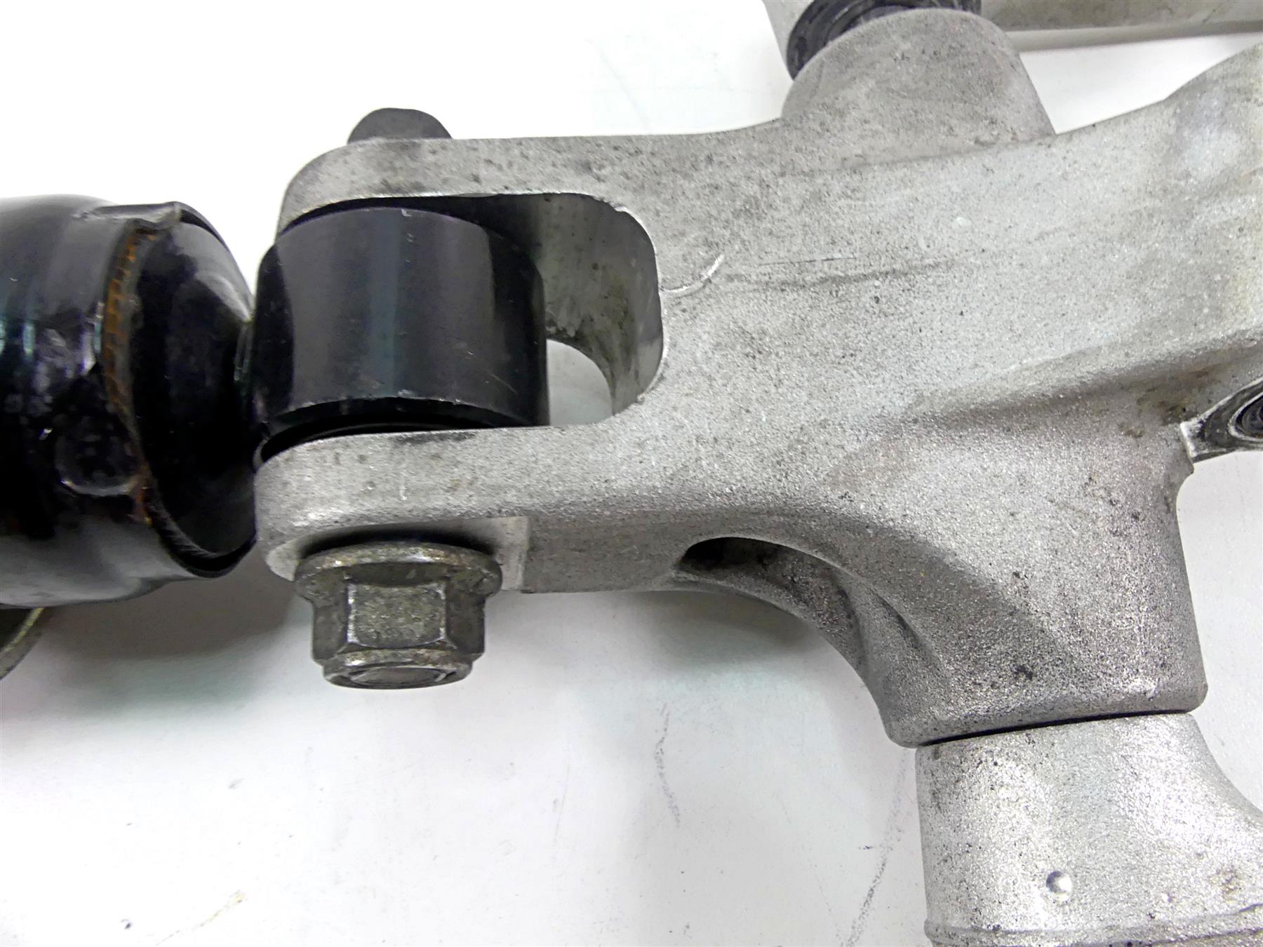 2008 Suzuki M109R VZR1800 Rear Shock Damper Suspension & Links 62100-48G20 {{ shop.shopifyCountryName }} - Mototech271
