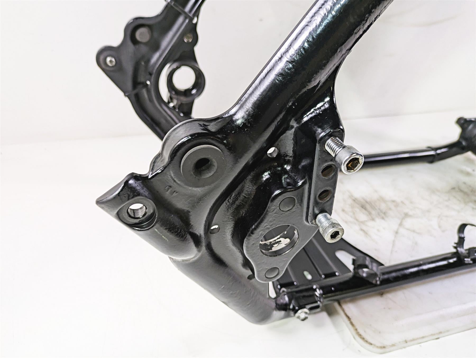 2010 Harley Touring FLHX Street Glide Straight Main Frame Chassis With Texas Salvage Title - 47900-11BHP {{ shop.shopifyCountryName }} - Mototech271