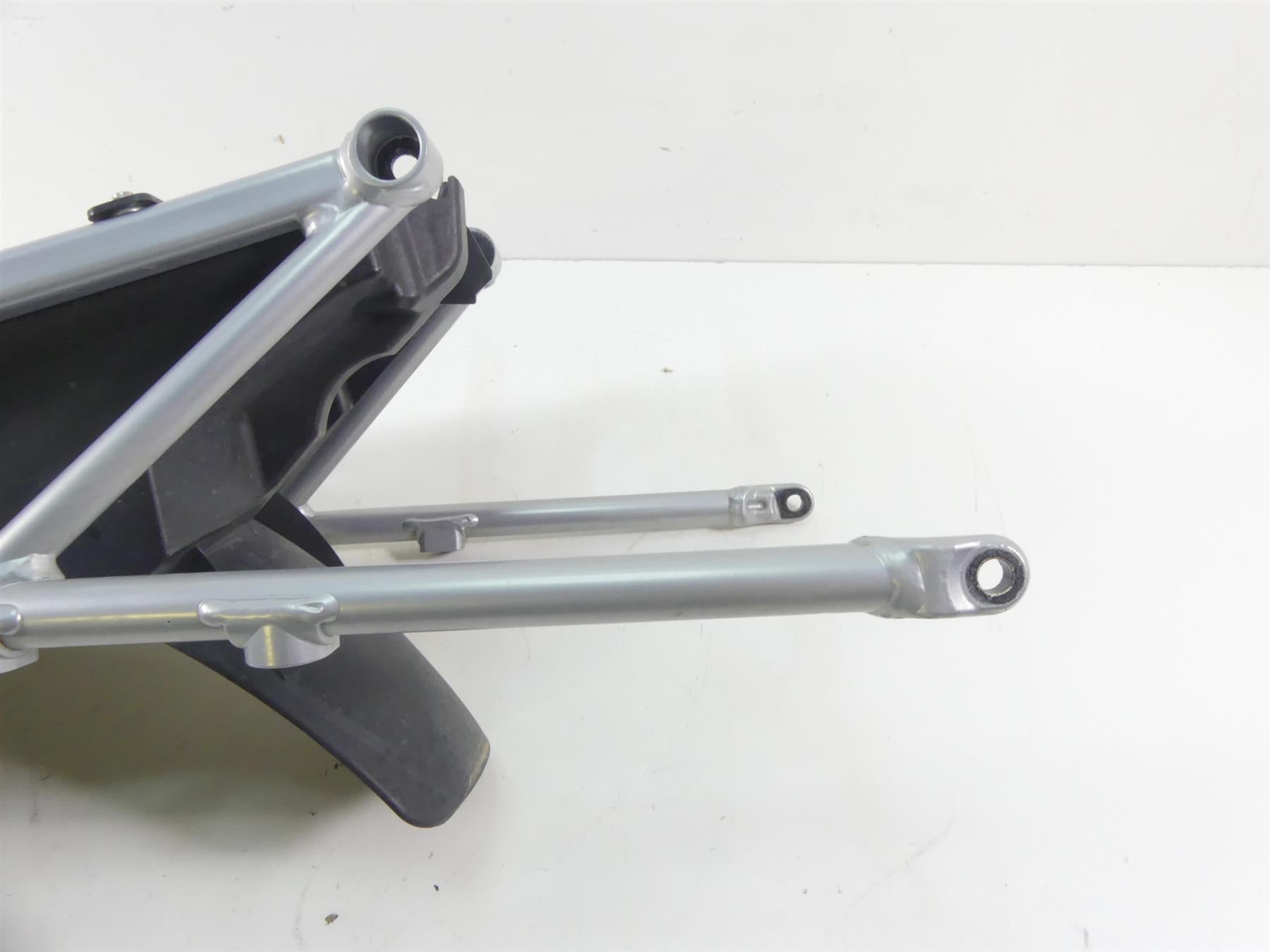 2014 BMW R1200GS K50 Rear Subframe Sub Frame + Inner Fender 46618532316 {{ shop.shopifyCountryName }} - Mototech271