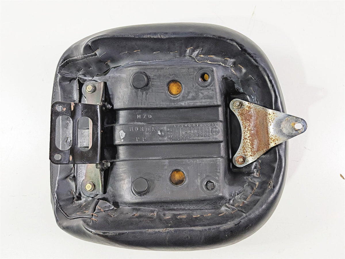 1997 Honda GL1500 CA Valkyrie Rear Passenger Seat Saddle 77300-MZ0-760-Mototech271