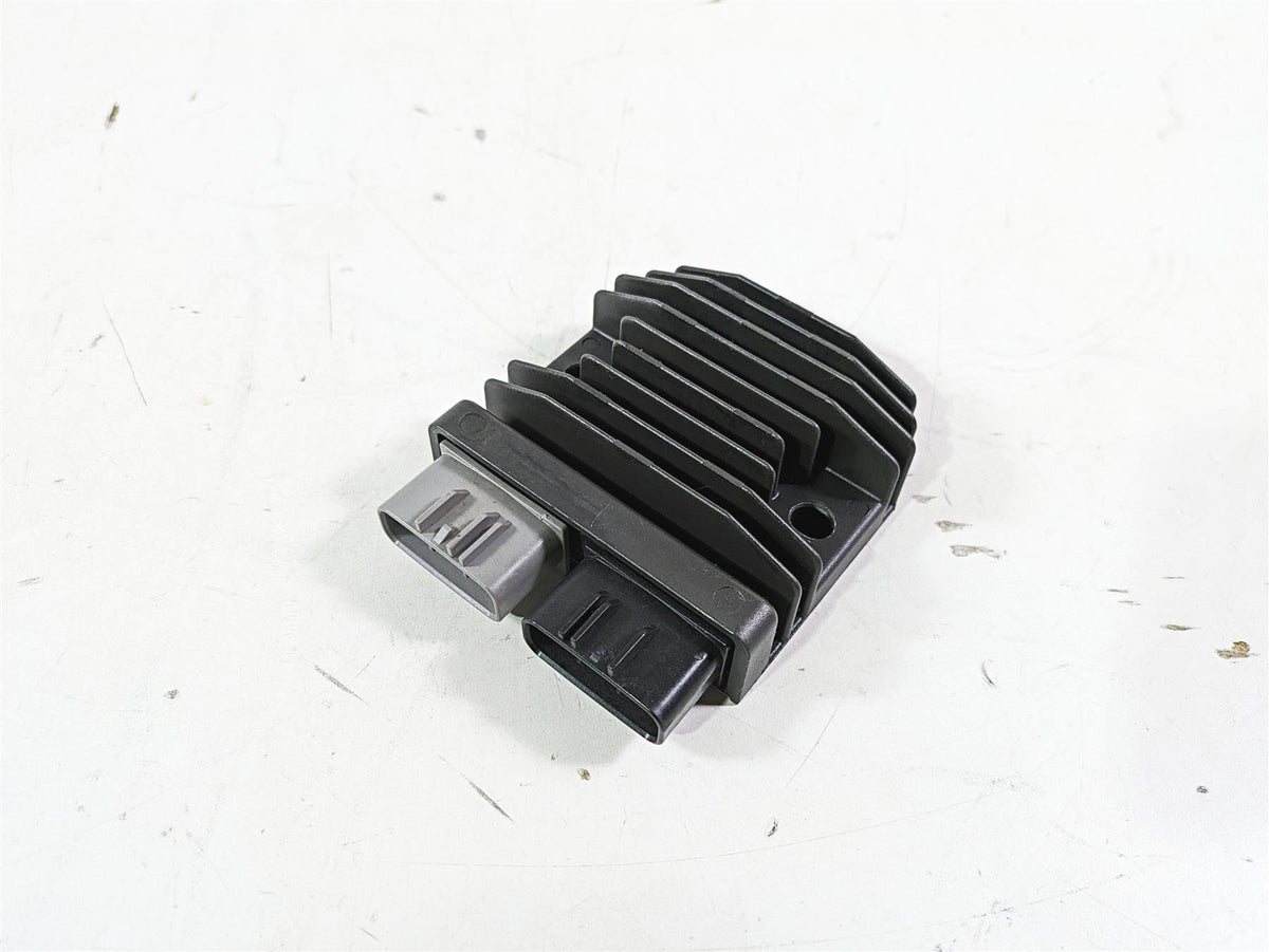 2021 Yamaha Tenere 700 XTZ7 Rectifier Voltage Regulator 1D7-81960-10-00 FH027AA {{ shop.shopifyCountryName }} - Mototech271