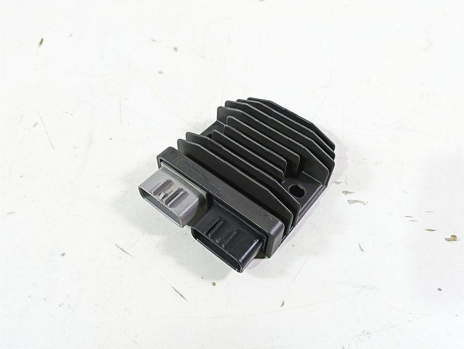 2021 Yamaha Tenere 700 XTZ7 Rectifier Voltage Regulator 1D7-81960-10-00 FH027AA {{ shop.shopifyCountryName }} - Mototech271