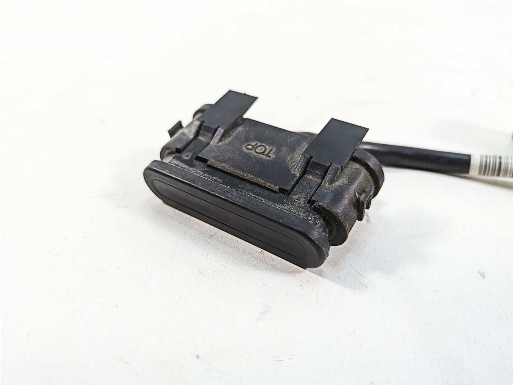 2011 Harley Touring FLTRU Road Glide Instrument Indicator Lights 68789-96A {{ shop.shopifyCountryName }} - Mototech271