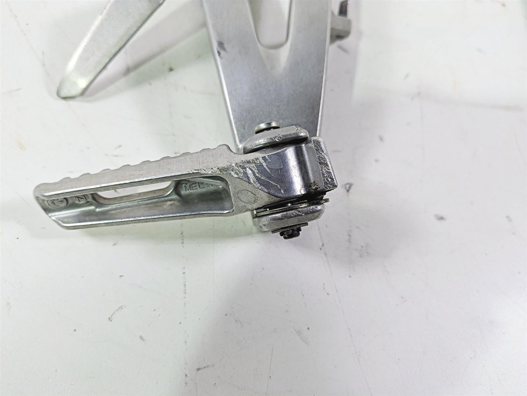 2017 Honda CBR600RR Rear Passenger Footpeg Set 50750-MFJ-D00 50760-MFJ-D00 {{ shop.shopifyCountryName }} - Mototech271