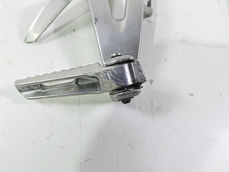 2017 Honda CBR600RR Rear Passenger Footpeg Set 50750-MFJ-D00 50760-MFJ-D00 {{ shop.shopifyCountryName }} - Mototech271