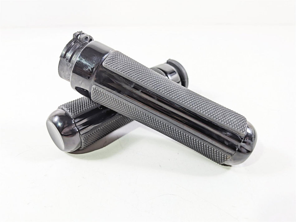 2012 Harley VRSCF Muscle V-Rod Left Right Black Airflow Hand Grip Set-Mototech271