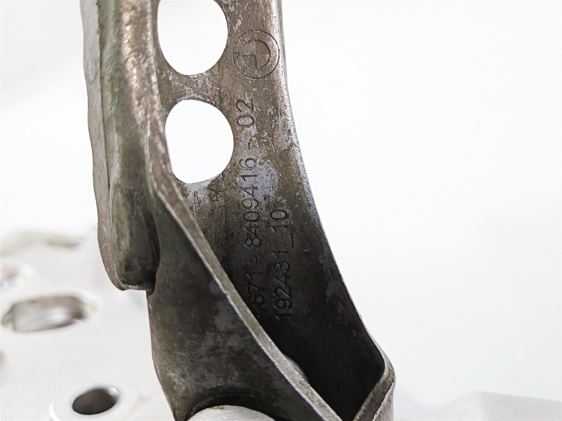 2023 BMW F850GS K81 Front Right Foot Peg & Brake Pedal 46718393176 35218357747 {{ shop.shopifyCountryName }} - Mototech271