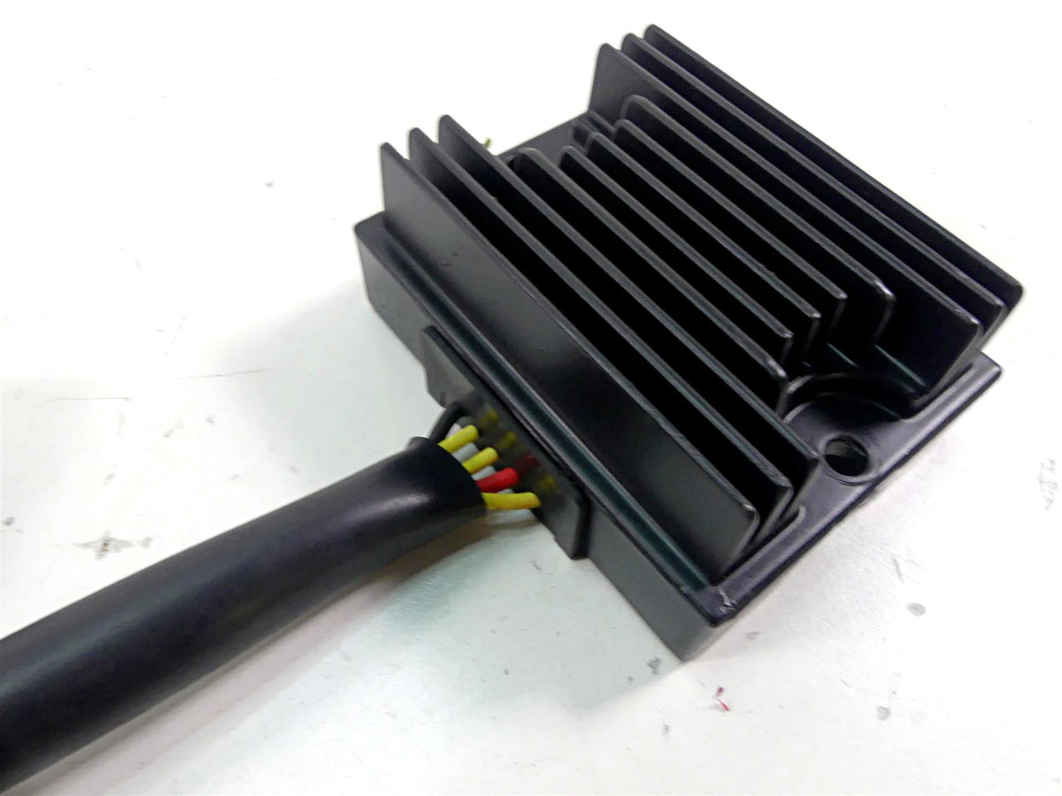 2005 Seadoo 3D RFI Rectifier Voltage Regulator 278001969 {{ shop.shopifyCountryName }} - Mototech271