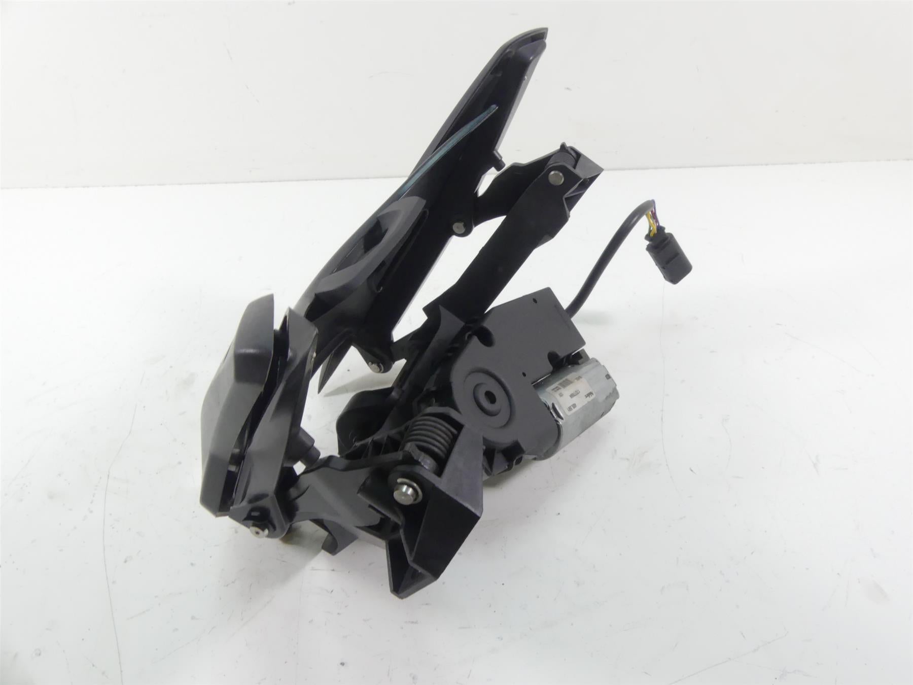 2015 BMW K1600GT K48 Windshield Wind Shield Screen Adjuster + Motor 46637724081 {{ shop.shopifyCountryName }} - Mototech271