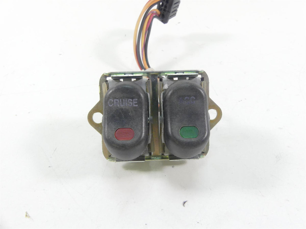 2013 Harley Touring FLHX Street Glide Auxiliary Cruise Switch Set 70219-08 {{ shop.shopifyCountryName }} - Mototech271