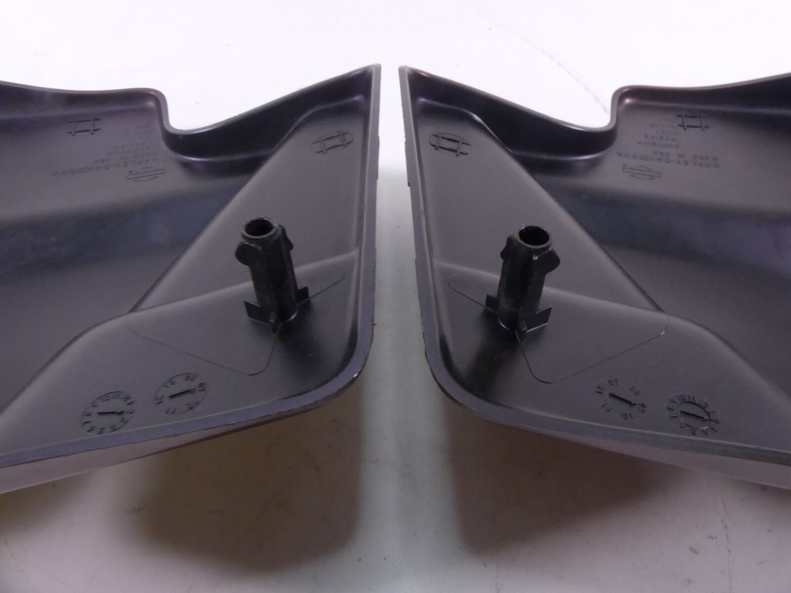2009 Harley Touring FLHRC Road King Side Cover Fairing Set 66048-09A 66250-09 {{ shop.shopifyCountryName }} - Mototech271