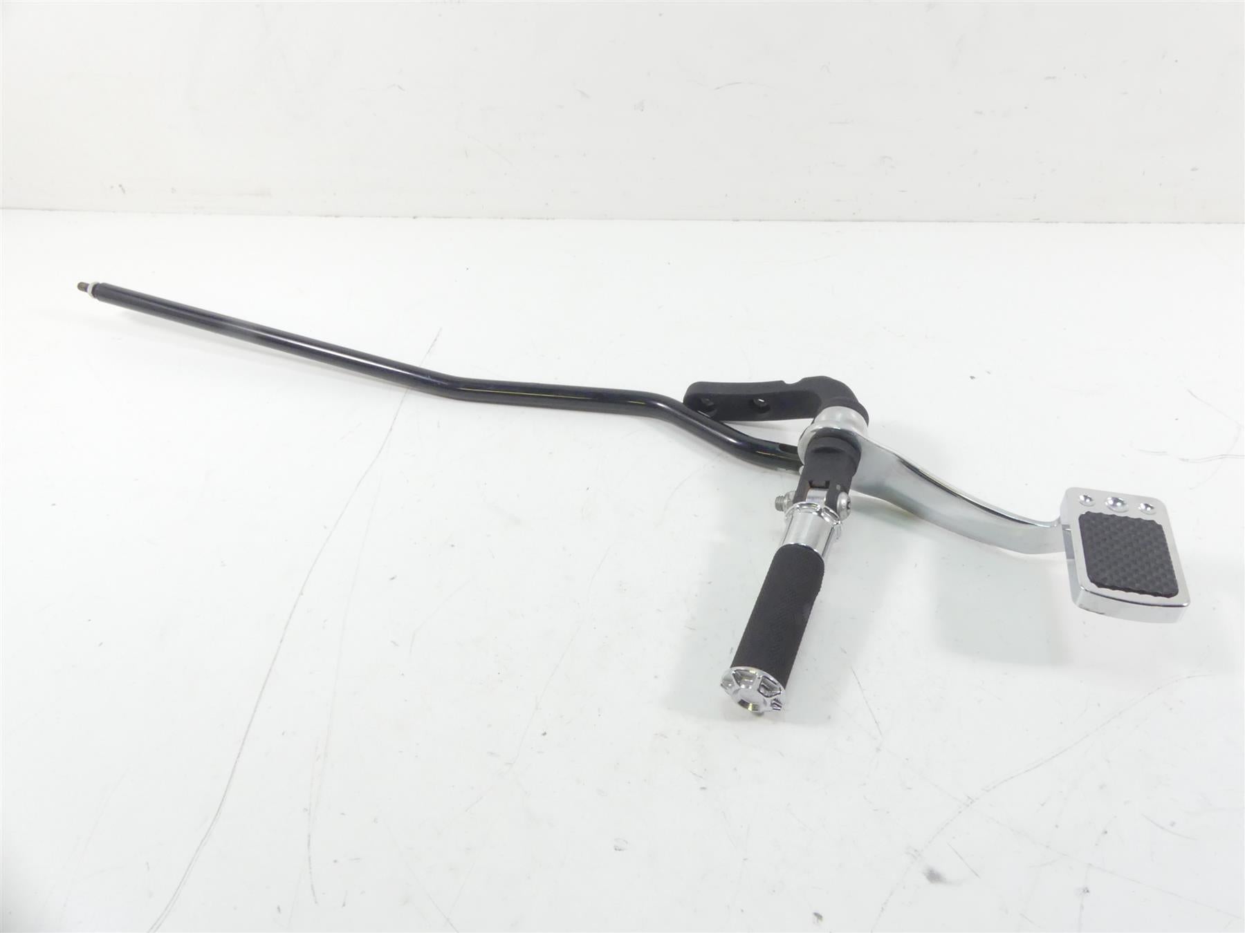 2013 Harley FXDWG Dyna Wide Glide Right Fw Footpeg & Brake Pedal 42663-03 {{ shop.shopifyCountryName }} - Mototech271