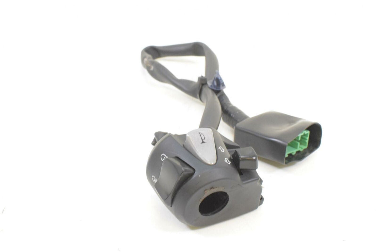 2017 Honda CBR500 R CBR500R Left Control Switch Light Blinker Horn 35200-MJW-A01 {{ shop.shopifyCountryName }} - Mototech271