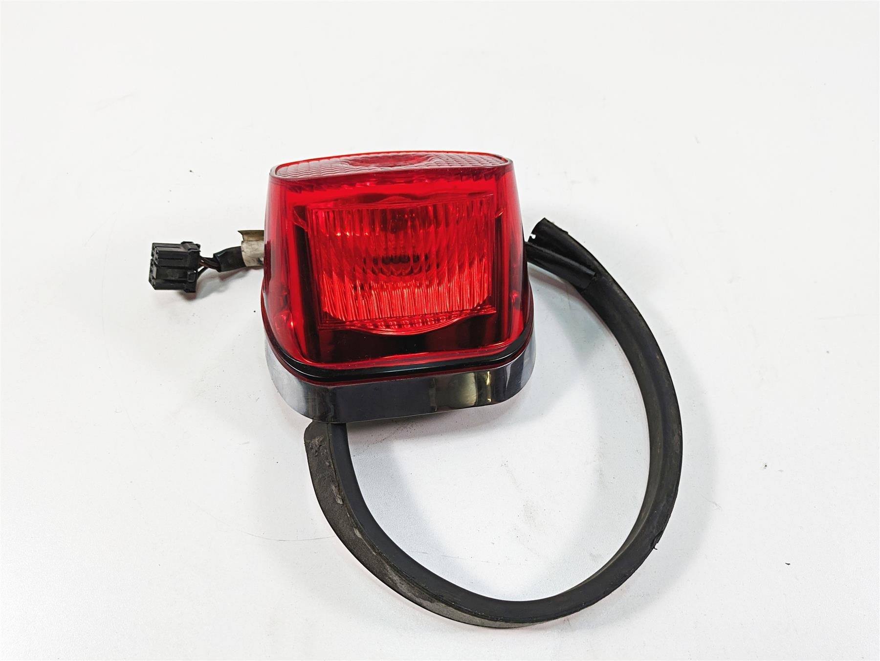 2006 Harley Touring FLHXI Street Glide Taillight Tail Light & Wiring 68245-03 {{ shop.shopifyCountryName }} - Mototech271