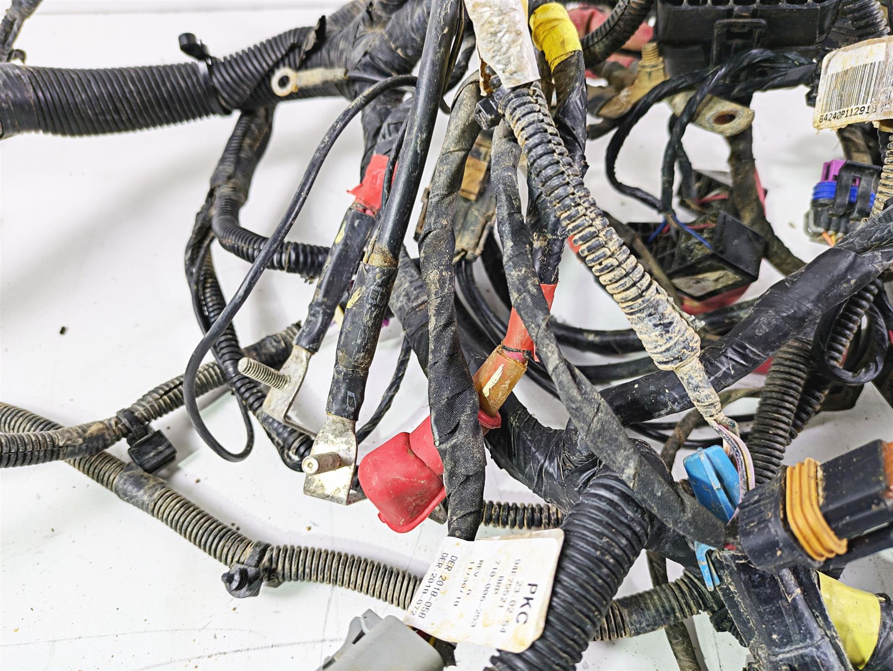 2019 Can Am Maverick X3 XRS Turbo R Main Wiring Harness Loom - No Cut 710006253 {{ shop.shopifyCountryName }} - Mototech271