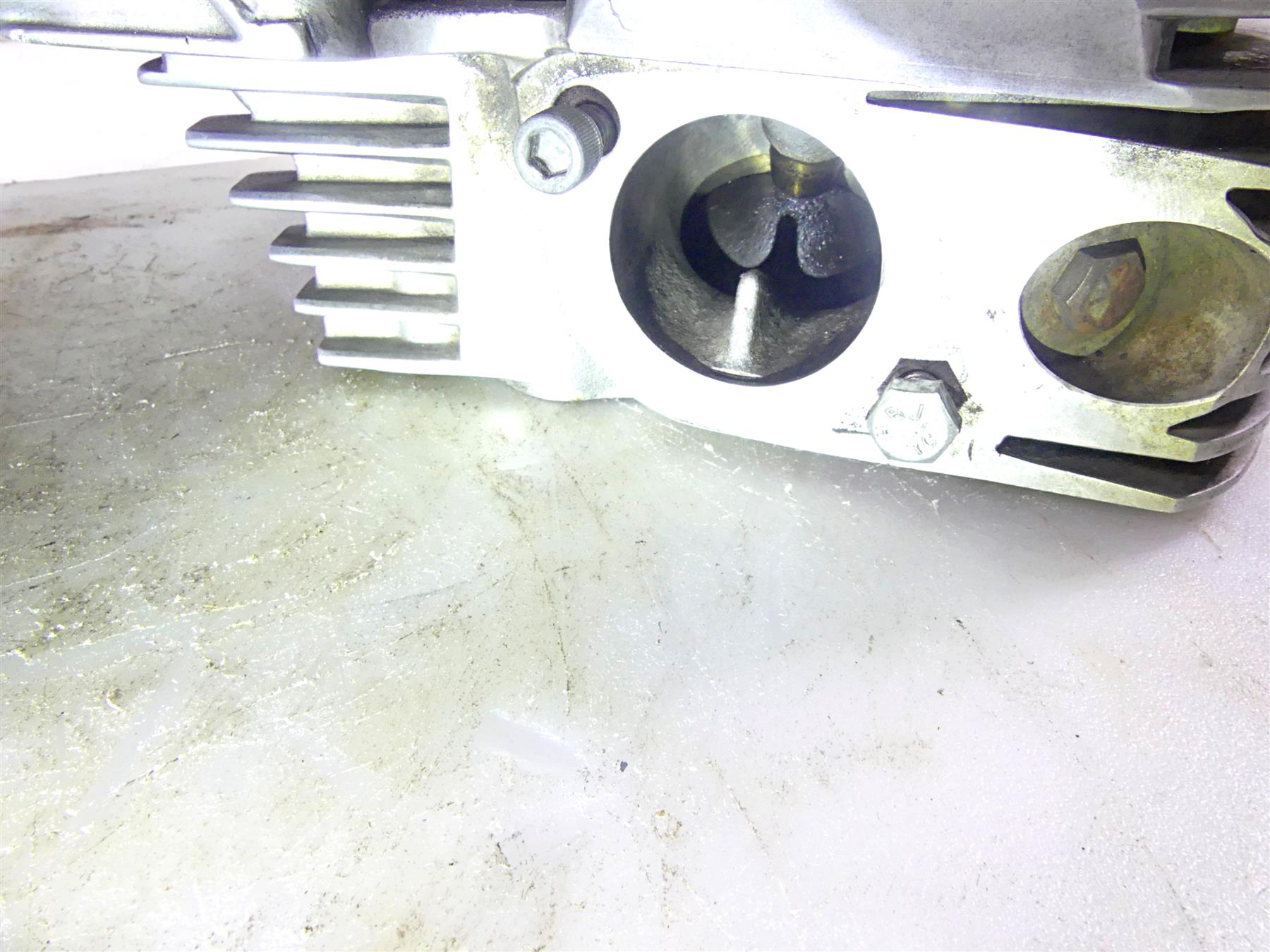S&S Cycle Super Stock Cylinderhead Cylinder Head Set 90-1050F-S 90-1050R-S {{ shop.shopifyCountryName }} - Mototech271