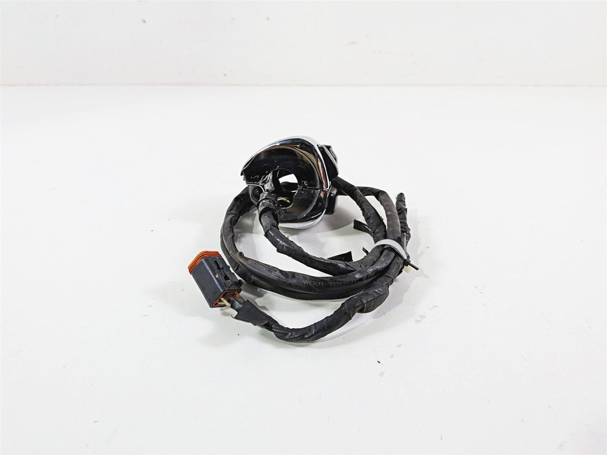 2001 Harley FLHRCI Road King Right Hand Control Switch - Read 71684-06A {{ shop.shopifyCountryName }} - Mototech271