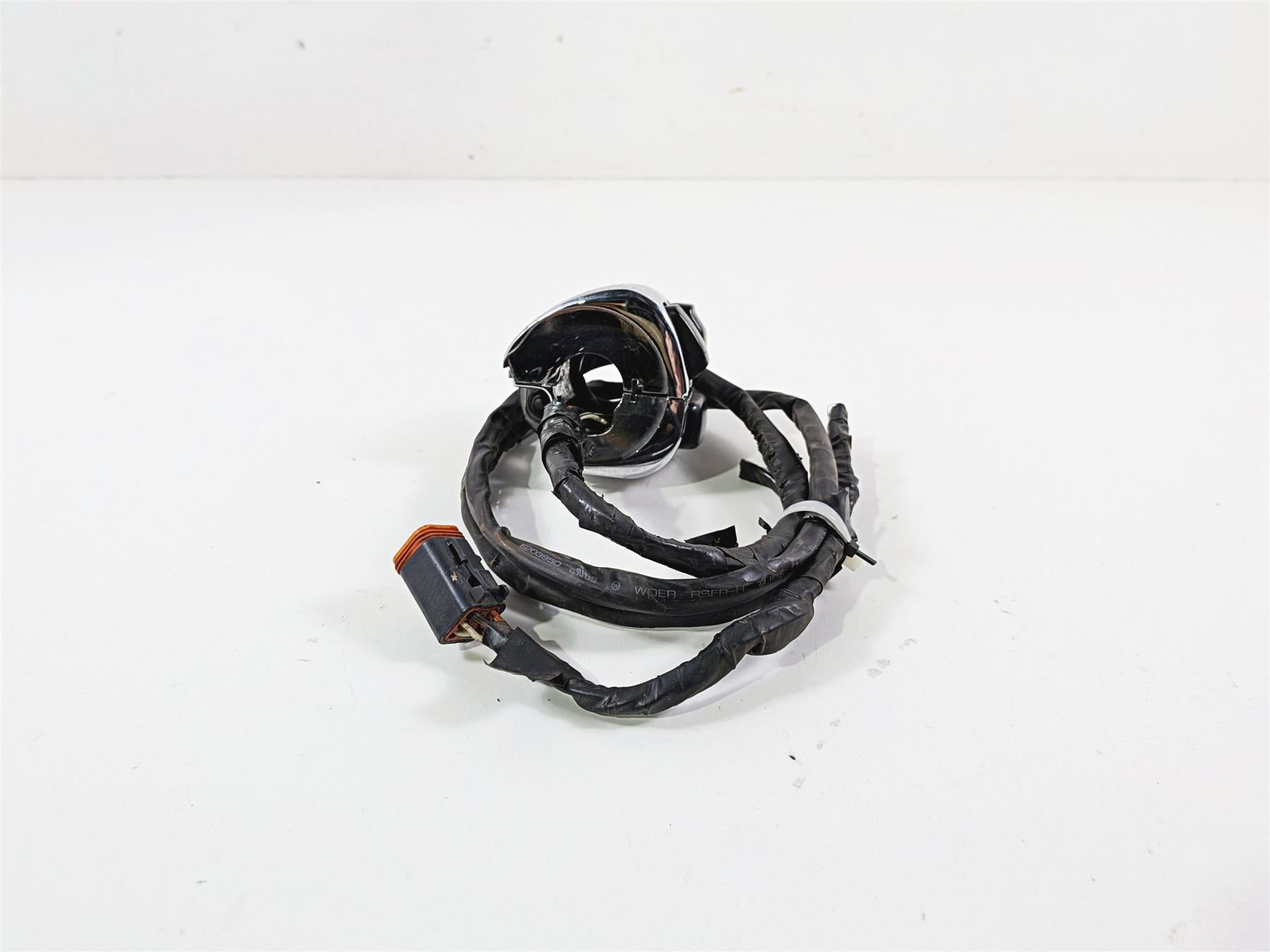 2001 Harley FLHRCI Road King Right Hand Control Switch - Read 71684-06A {{ shop.shopifyCountryName }} - Mototech271