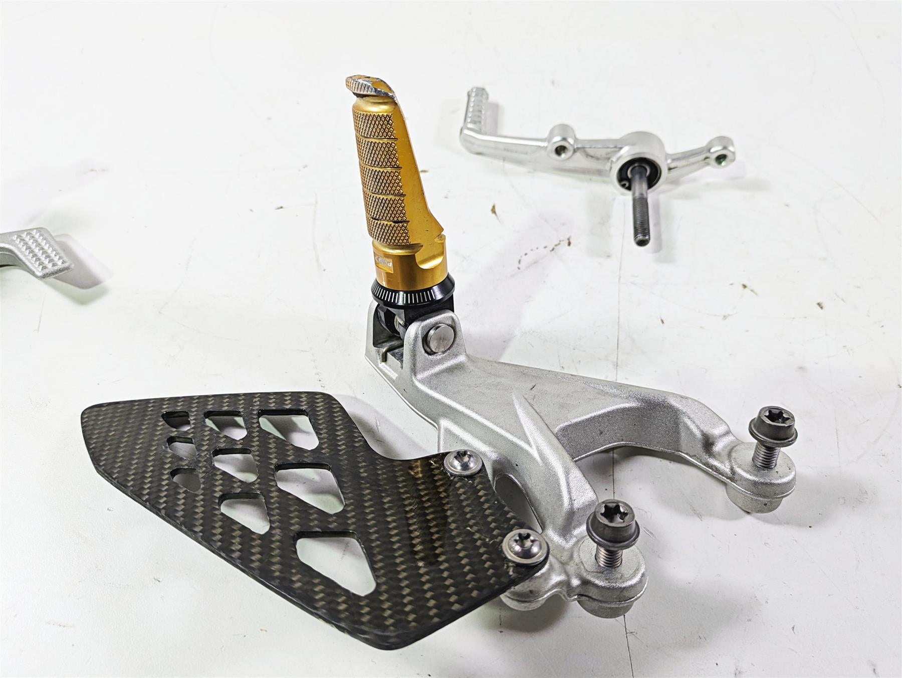 2016 BMW S1000RR K46 Left Right Footpeg Set Shifter Brake Pedal 46717728307 {{ shop.shopifyCountryName }} - Mototech271