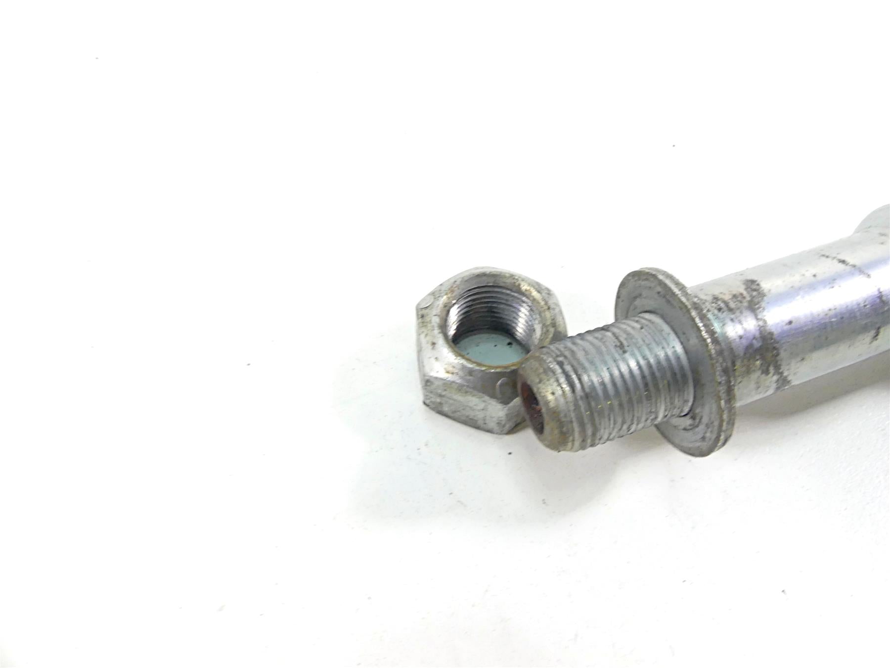 2014 Harley FXDL Dyna Low Rider Front Axle Wheel Spindle 25mm 41628-08 {{ shop.shopifyCountryName }} - Mototech271