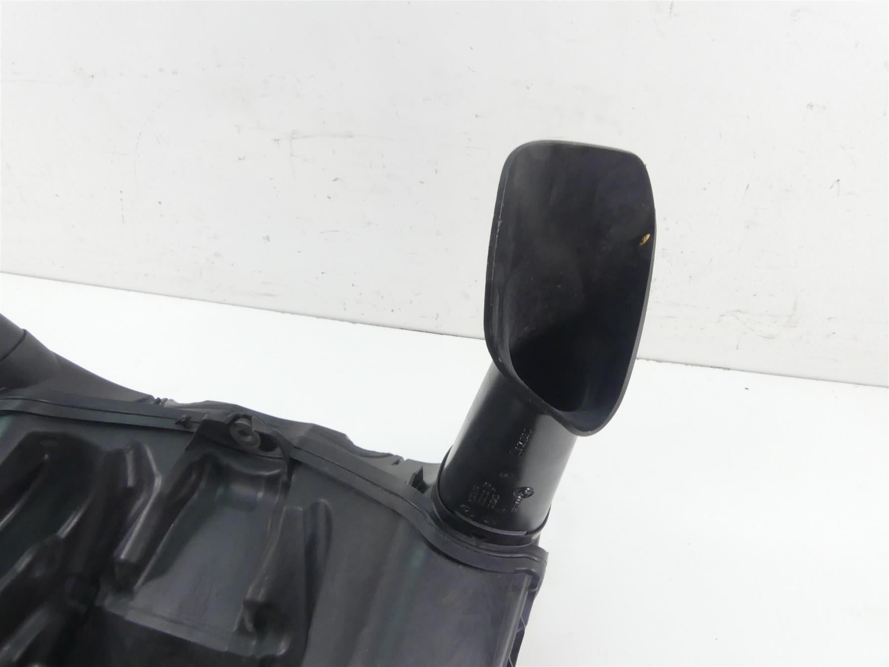 2019 BMW R1250GS K50 Air Cleaner Breather Filter Box & Tubes Set 13718567190 {{ shop.shopifyCountryName }} - Mototech271
