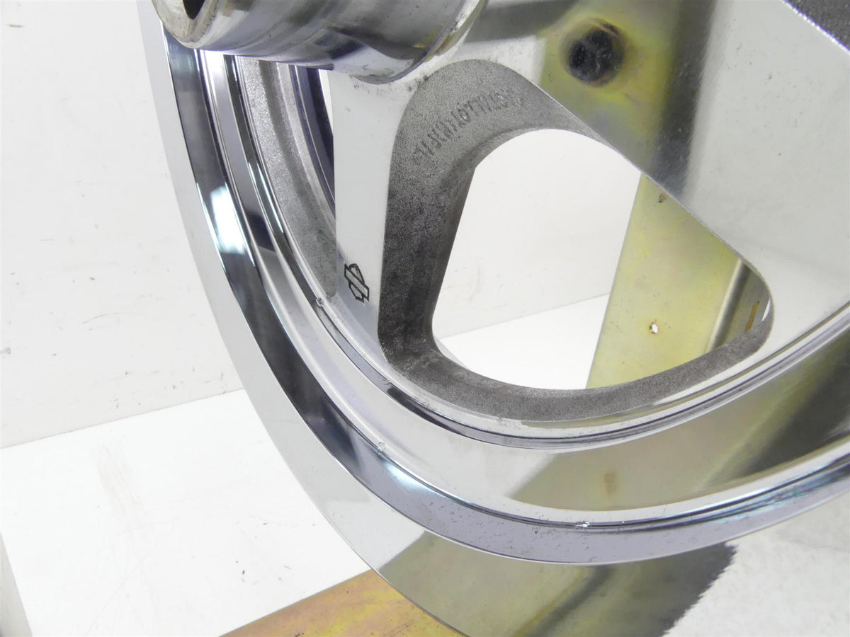 2005 Harley Touring CVO FLHTC SE Electra Glide Front Wheel Rim 16x3 43573-00A {{ shop.shopifyCountryName }} - Mototech271