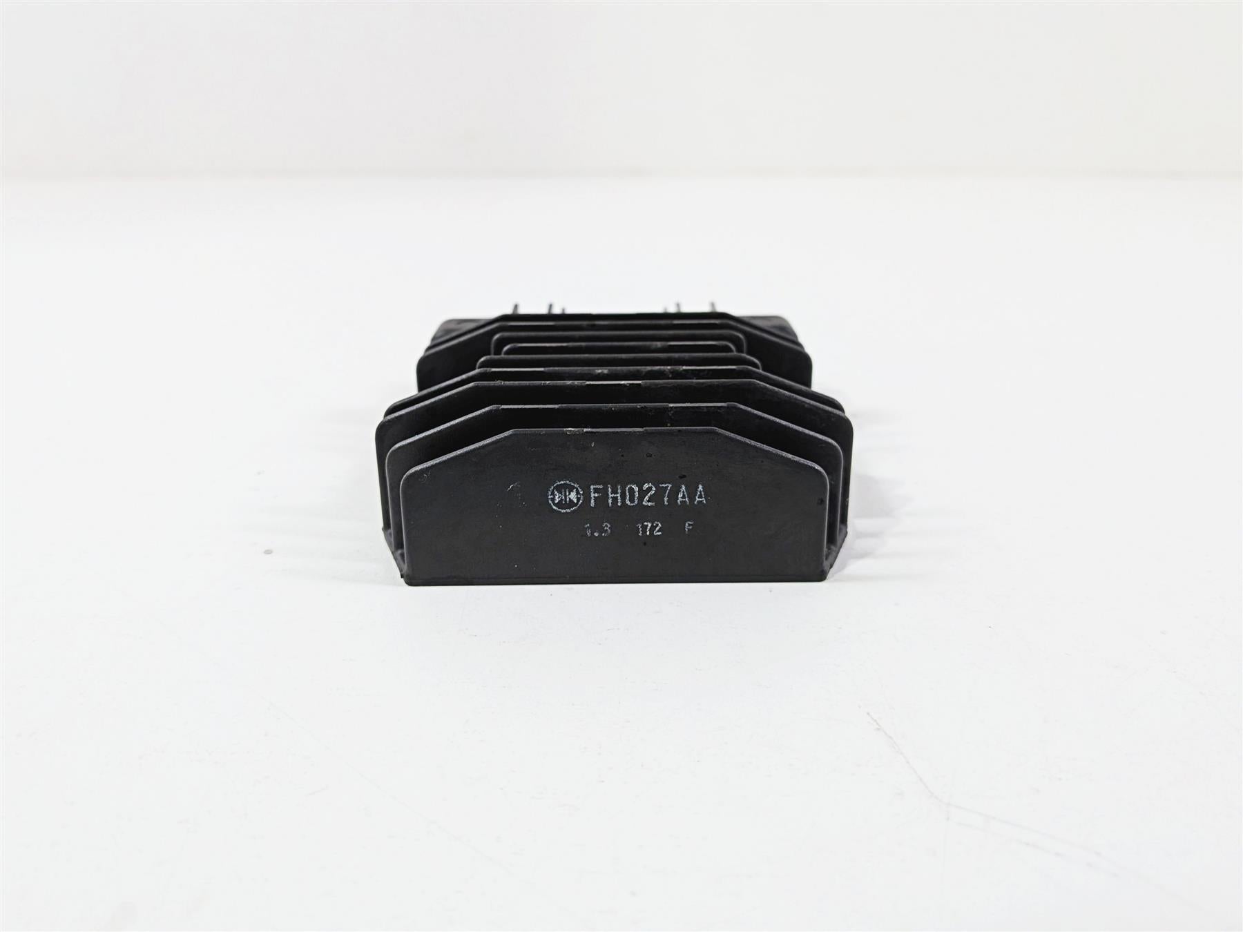 2022 Triumph Tiger 900 GT Pro Rectifier Voltage Regulator T1300675 FH027AA {{ shop.shopifyCountryName }} - Mototech271