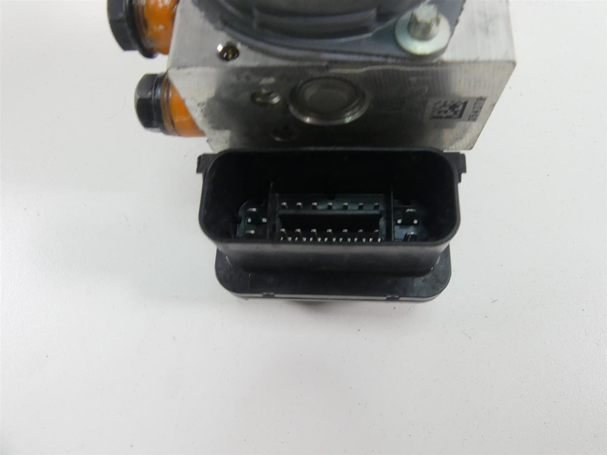 2017 Ducati 939 S Supersport Abs Brake Pump Unit Module 54240661B 54240651B {{ shop.shopifyCountryName }} - Mototech271