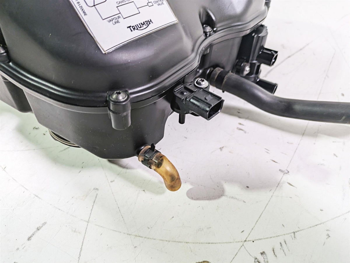 2015 Triumph Tiger Explorer XC Air Box Cleaner & Tubes Set T2209550 {{ shop.shopifyCountryName }} - Mototech271