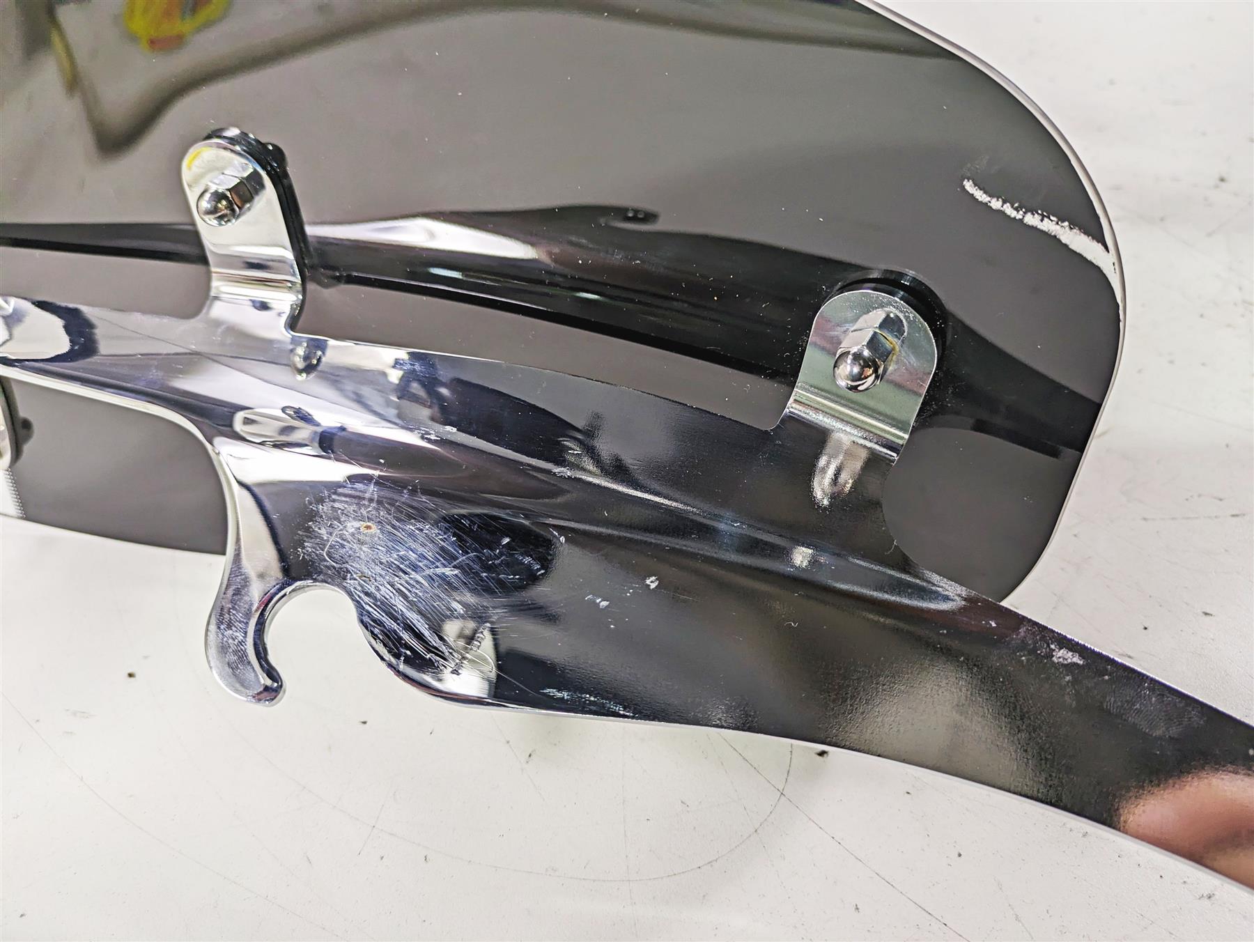 2019 Harley FLHCS Softail Heritage Windshield Wind Shield Screen - Read 57400340 {{ shop.shopifyCountryName }} - Mototech271