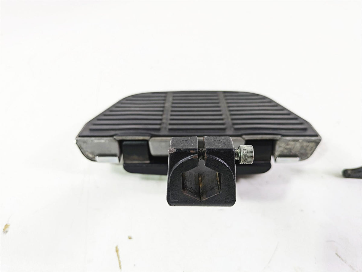 2008 Harley FLSTC 105TH Softail Heritage Right Rear Footboard & Bracket 50483-00 {{ shop.shopifyCountryName }} - Mototech271