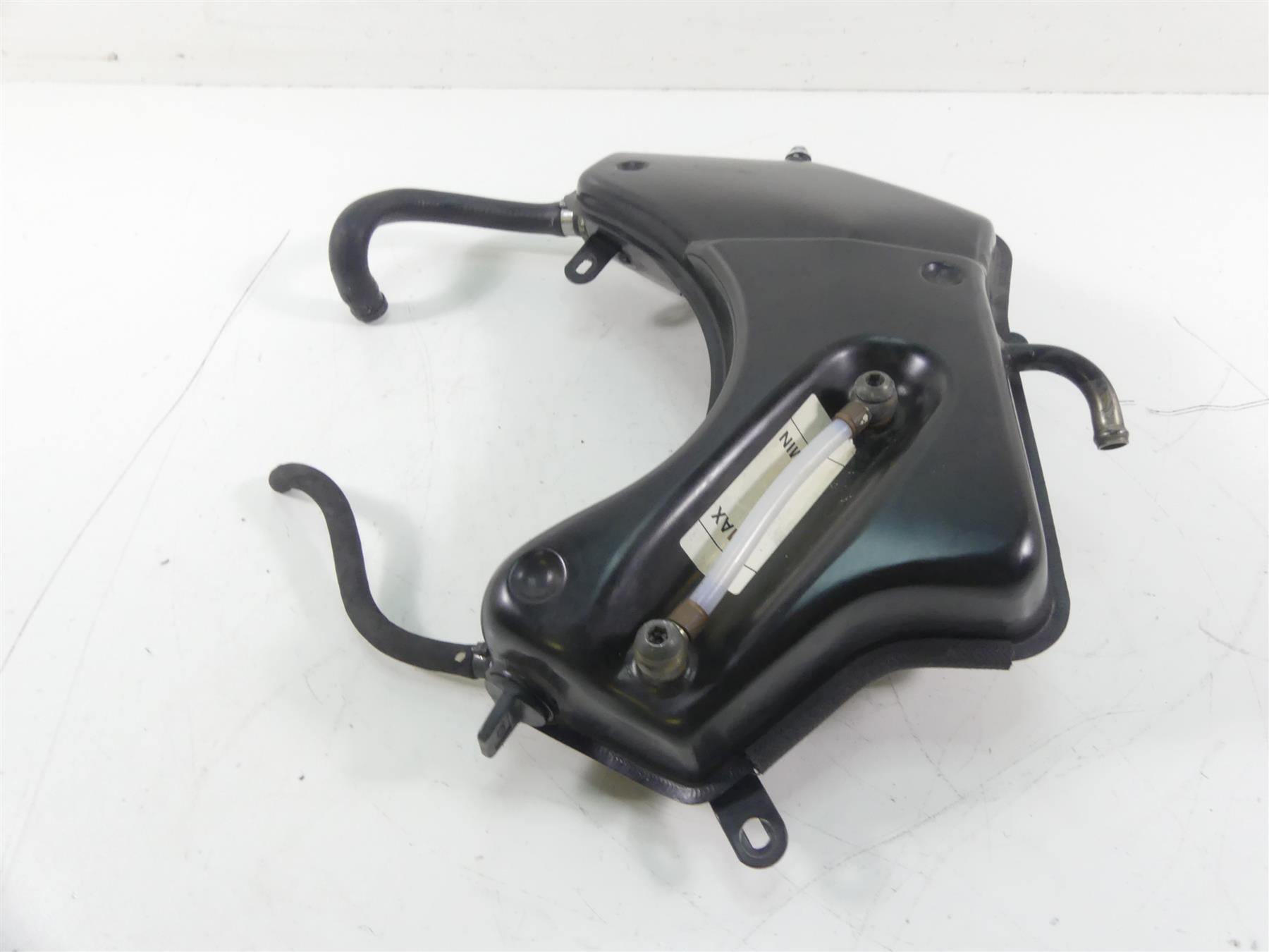 2004 Aprilia RSV1000 R Mille Metal Oil Tank Reservoir AP8158120 {{ shop.shopifyCountryName }} - Mototech271