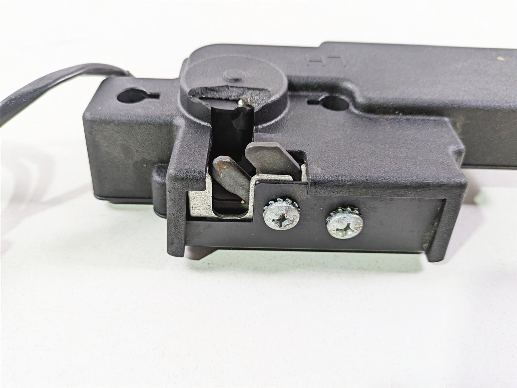 2017 Indian Chieftain Limited Left Bag Lock Control Module - Read 4017838 {{ shop.shopifyCountryName }} - Mototech271