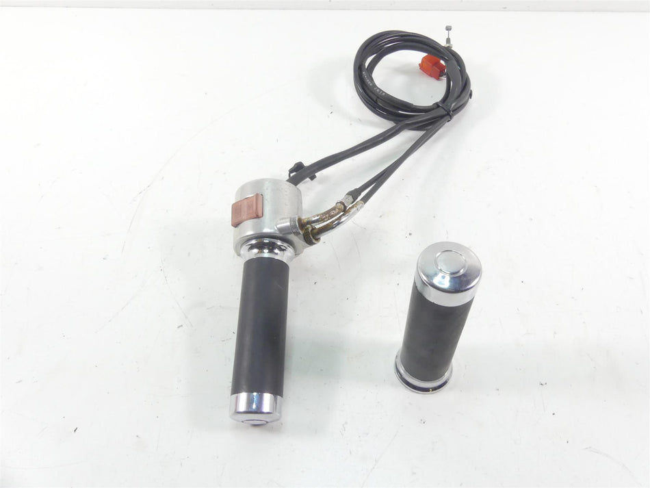 2003 Honda VTX1800 C Right Control Switch + Grips & Throttle Cable 35013-MCH-020 {{ shop.shopifyCountryName }} - Mototech271