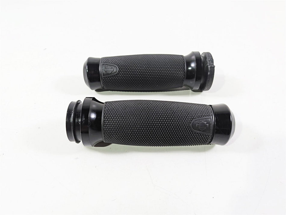 2016 Harley Softail FLSTFBS Fat Boy S Hand Grips Set  56100036