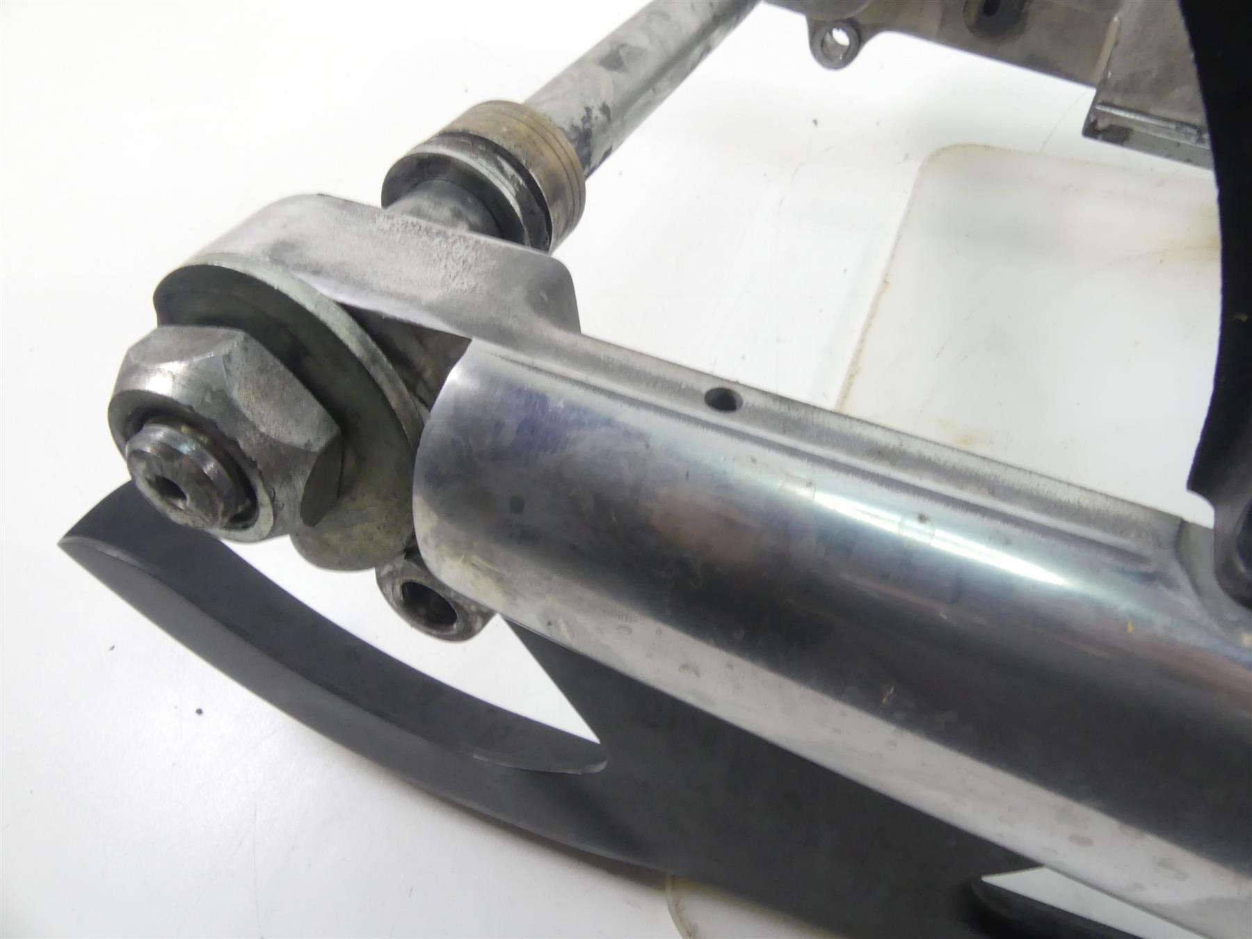 2012 Harley VRSCF Muscle Rod Swingarm Swing Arm + 25mm Axle & Guard 48604-07A {{ shop.shopifyCountryName }} - Mototech271