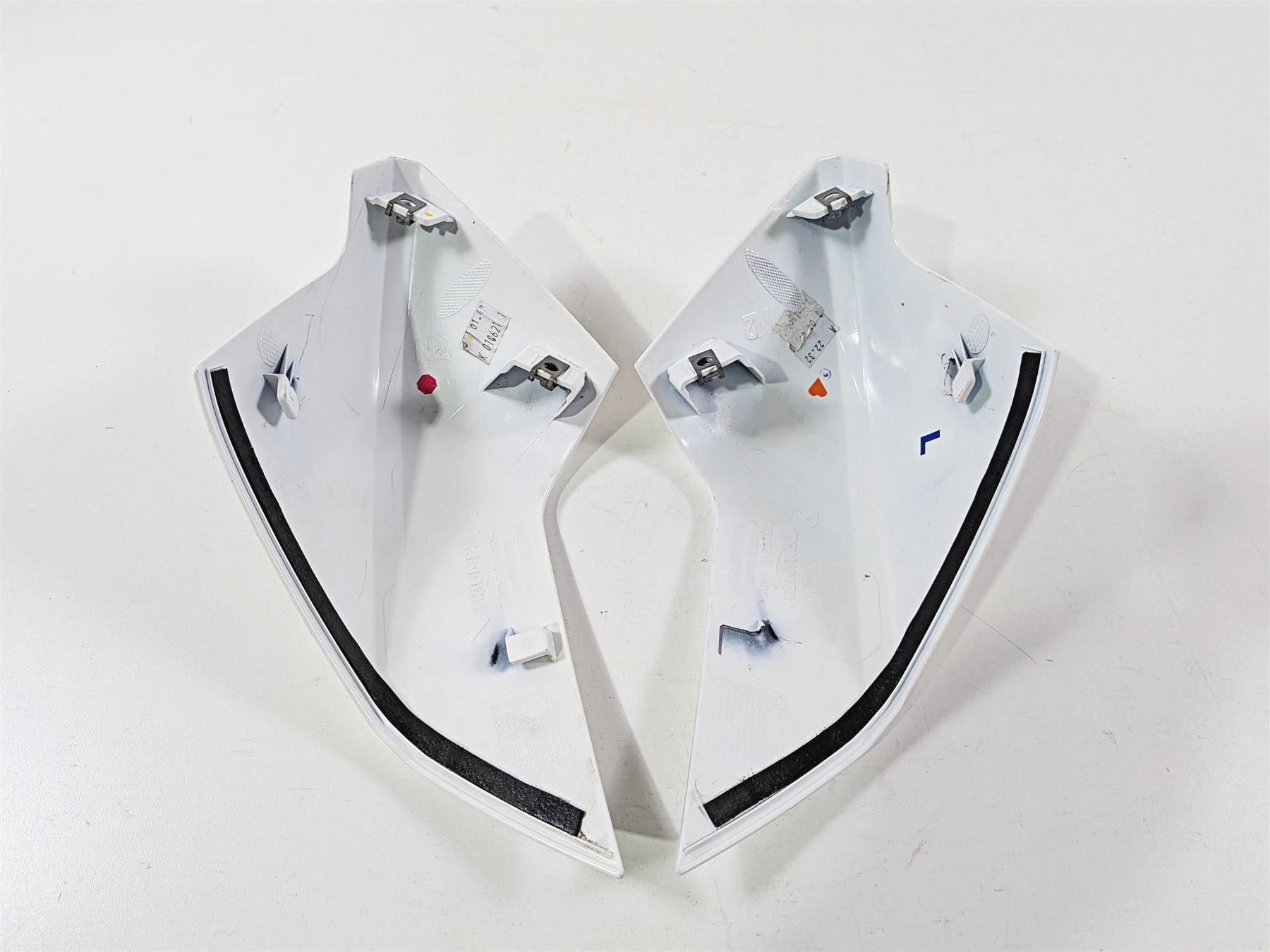 2022 Triumph Tiger 900 GT Pro Front Tank Corner Cover Fairing Set -Read T2311930 {{ shop.shopifyCountryName }} - Mototech271