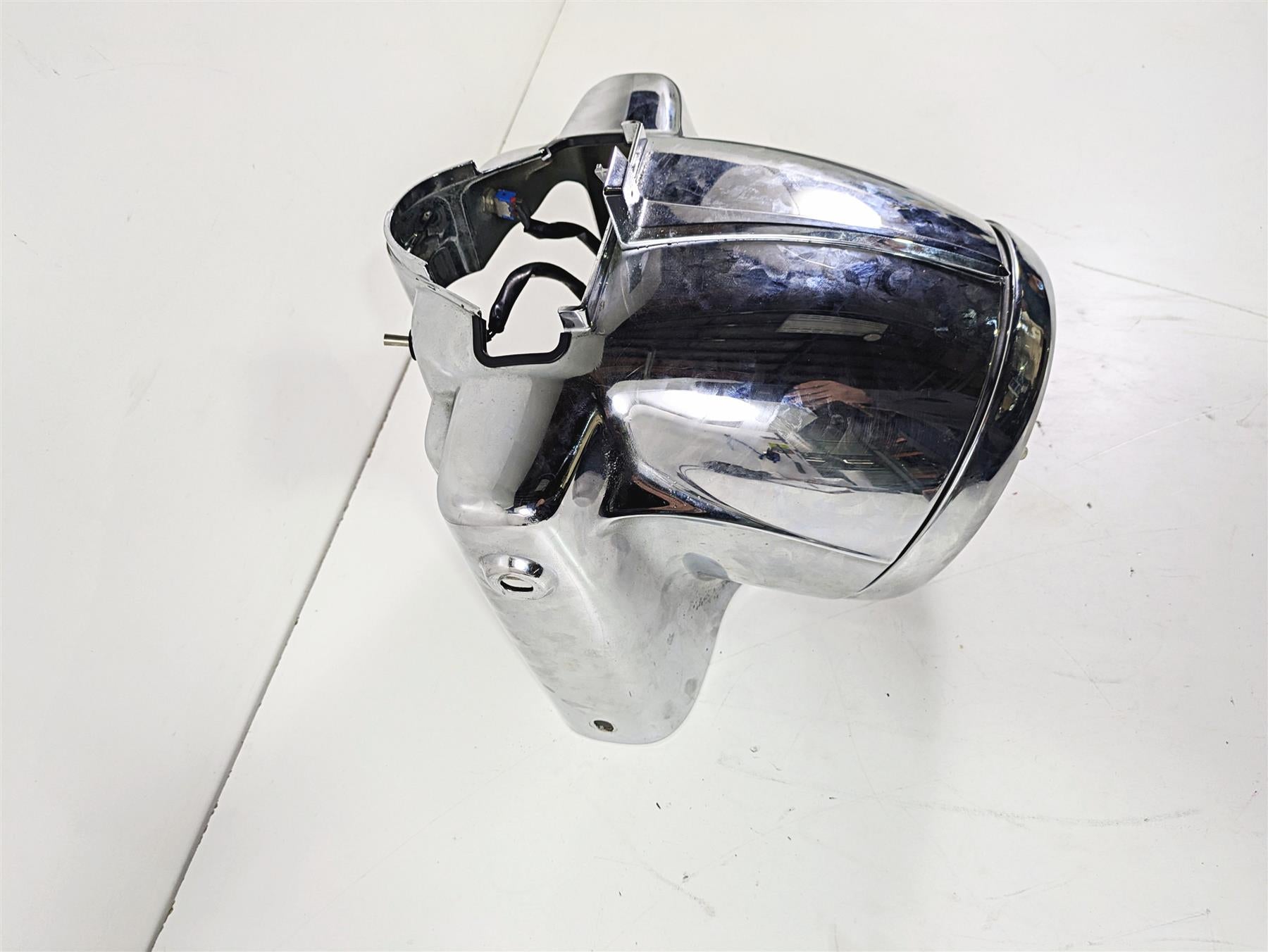 2005 Harley Touring FLHRI Road King Headlight Nacelle Lamp Covers 67674-03B {{ shop.shopifyCountryName }} - Mototech271
