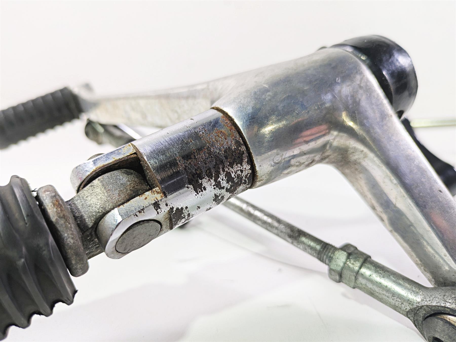 2007 Harley Sportster XL1200 C Front Footpeg Shifter Brake Pedal Set 42651-04 {{ shop.shopifyCountryName }} - Mototech271